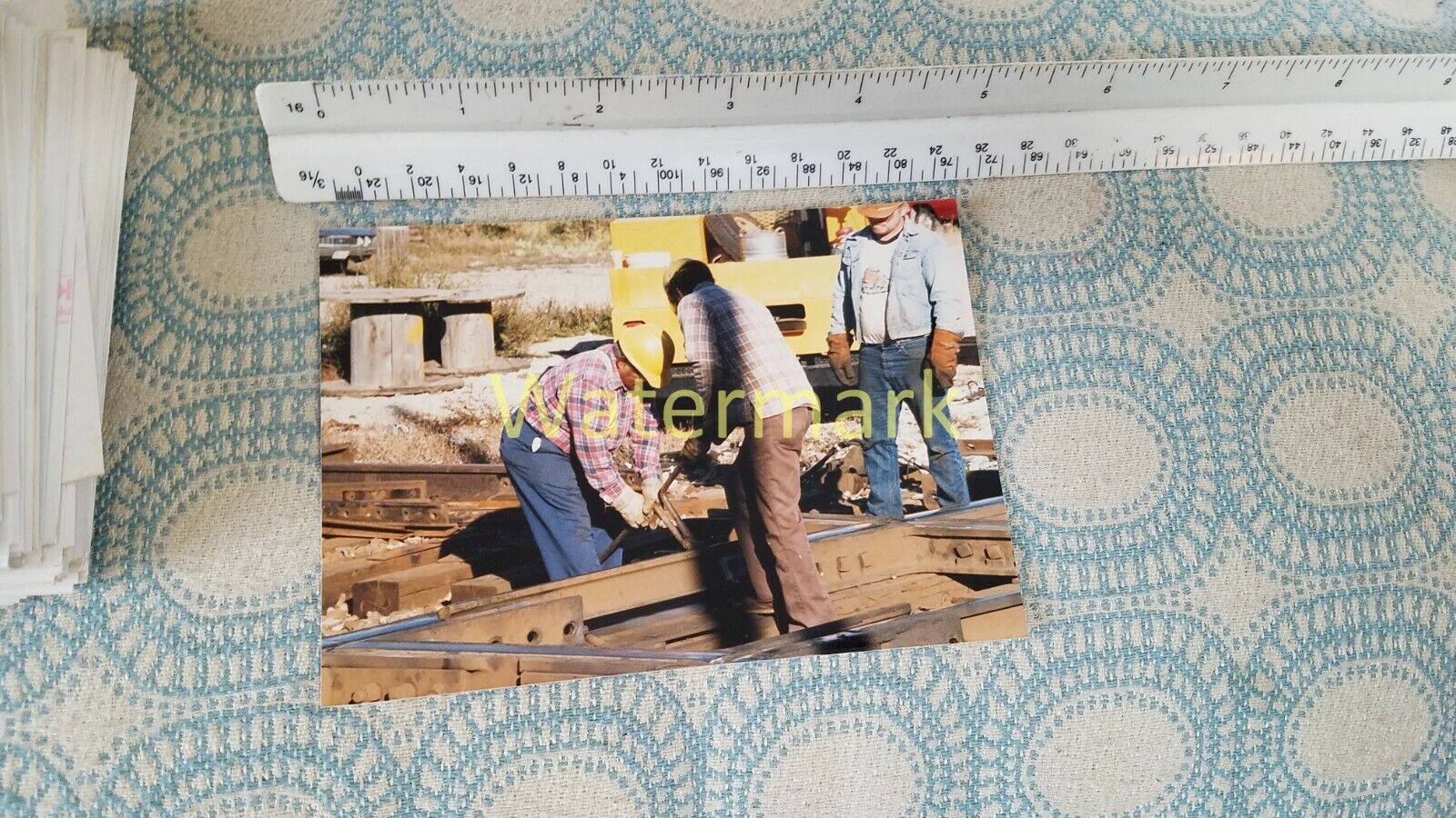 X599 TRAIN ENGINE PHOTO RR WORKERS DOING TRACK MAINTENANCE