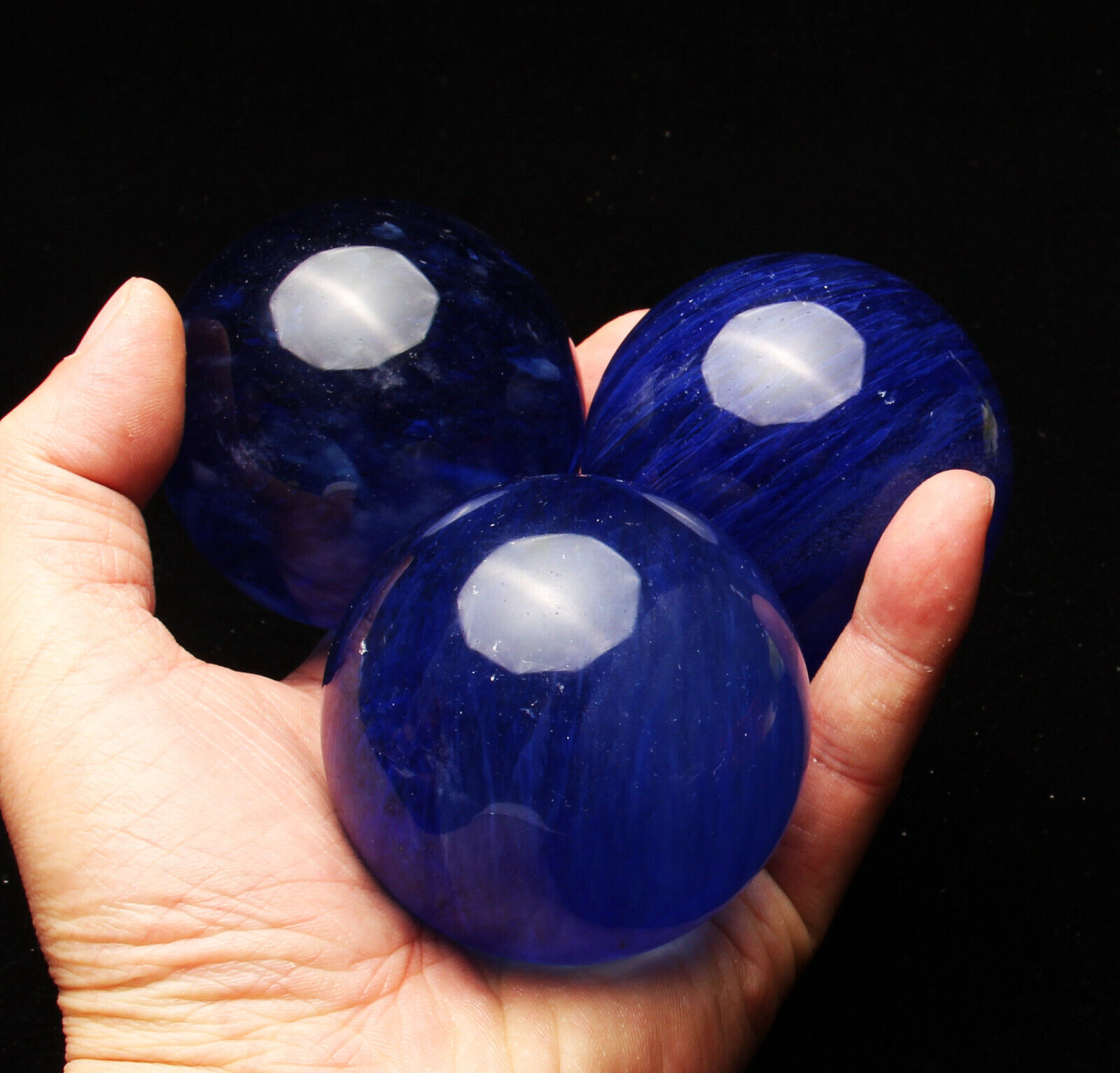 1pcs Natural Smelting stone random sphere Crystal Quartz Healing Decorate