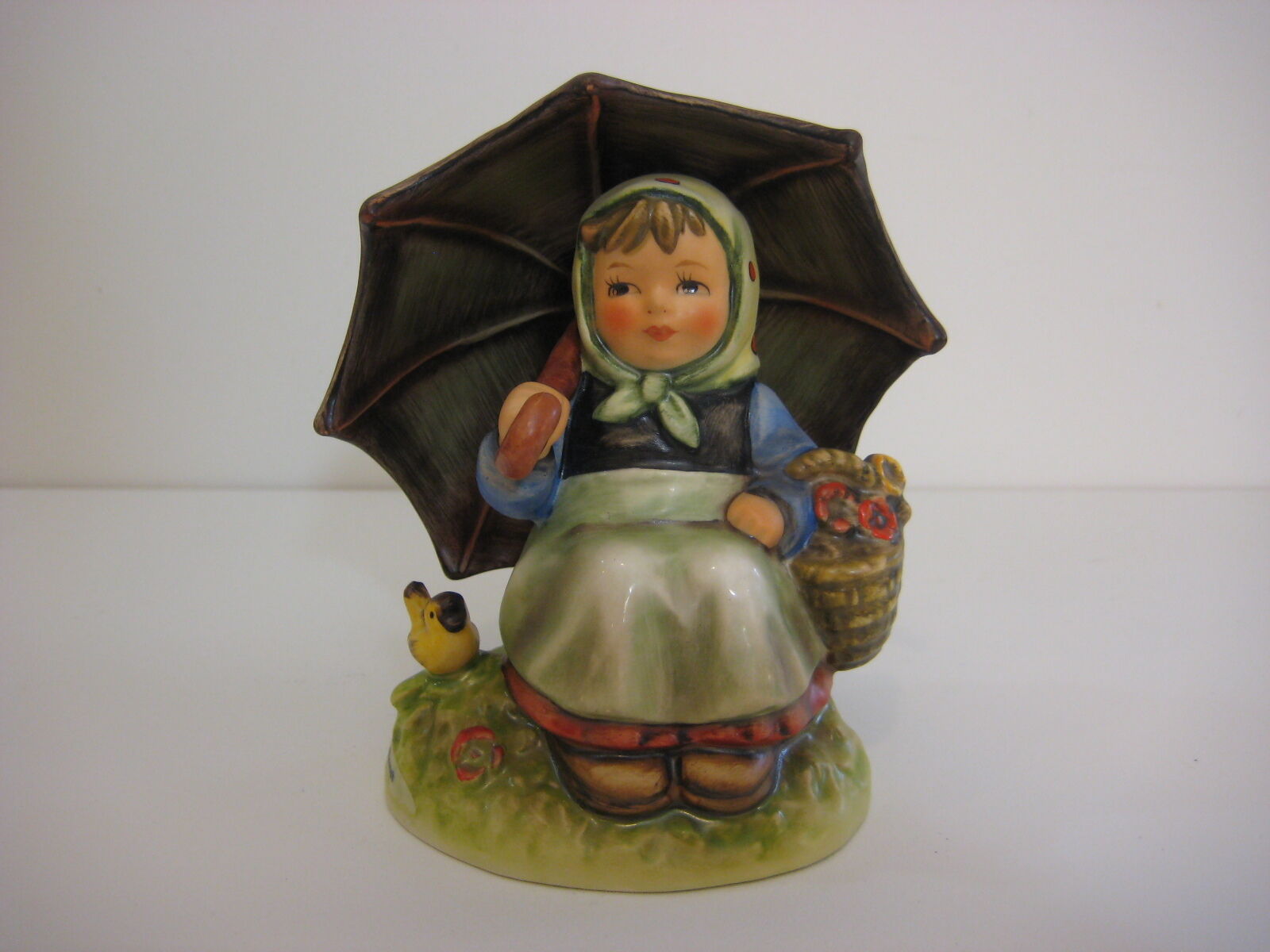 Vintage Gobel 1983 Girl Under Umbrella Special Edition #9 Figurine, W. Germany