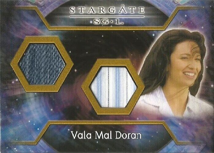 STARGATE SG-1 HEROES DUAL COSTUME CLAUDIA BLACK as VALA MAL DORAN