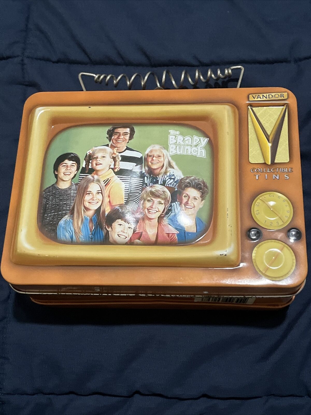 Vintage 1999 Brady Bunch Metal TV Set Lunch Box Collectible 