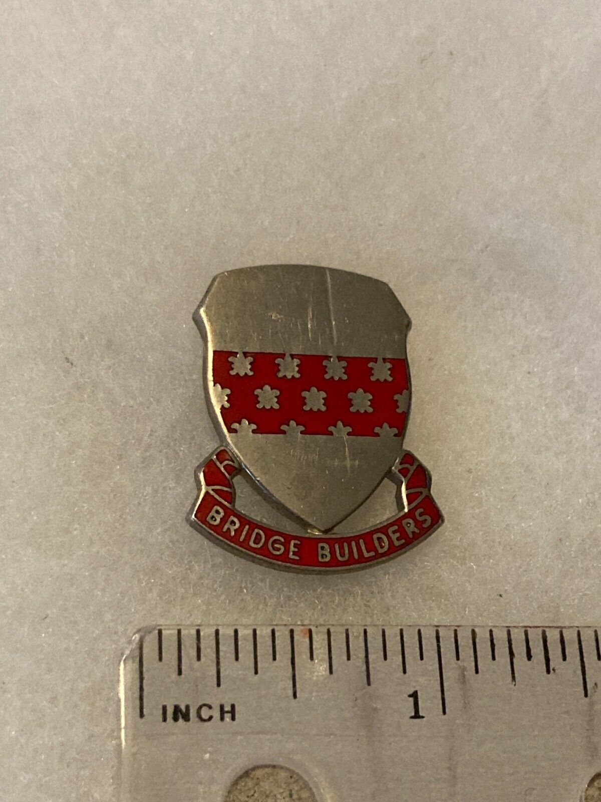 Authentic US Army 547th Engineer Battalion Unit DI DUI Insignia Crest 6G