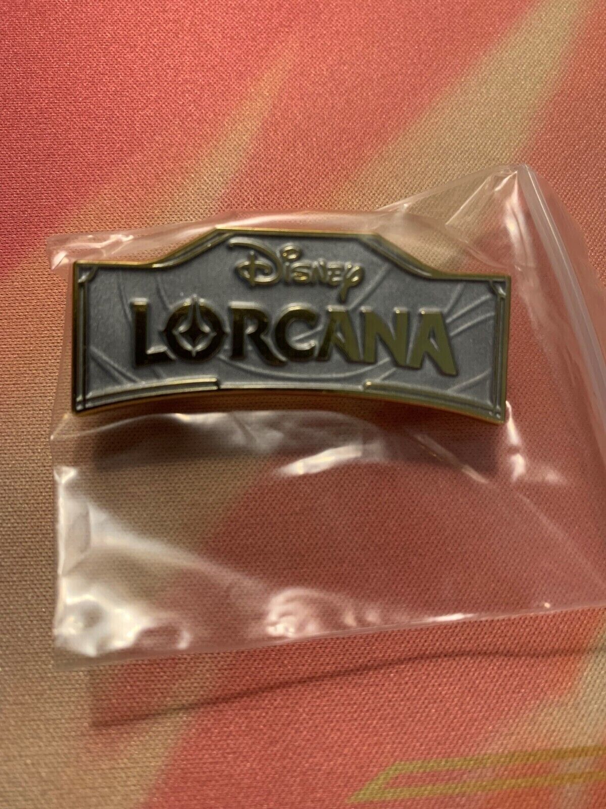Disney Lorcana Pin - Organized Play League Promo - Gray- Into The Inklands