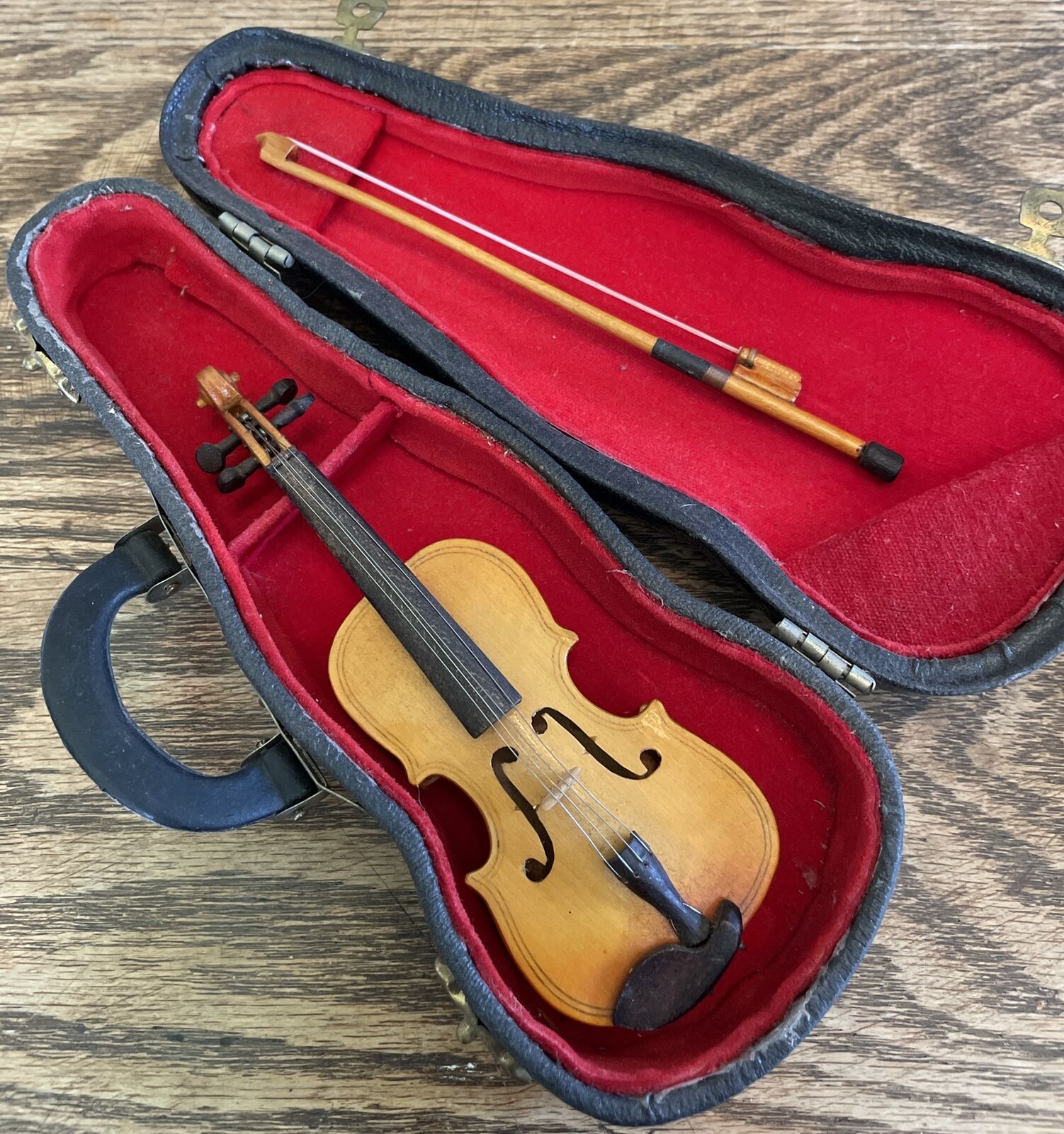 Adorable Hand Made Miniature Violin With Bow with Case Collectible Model Violin