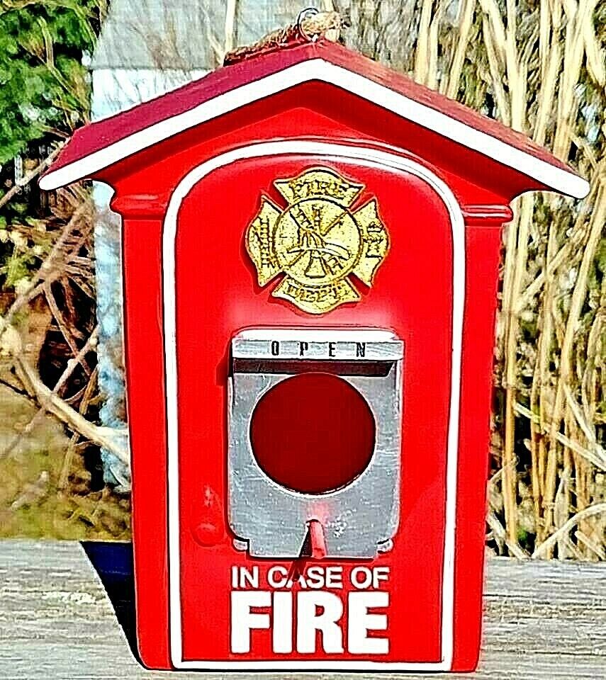 FIRE ALARM BOX BIRDHOUSE and feeder. Firefighter's Fire Alarm Box Birdhouse GIFT