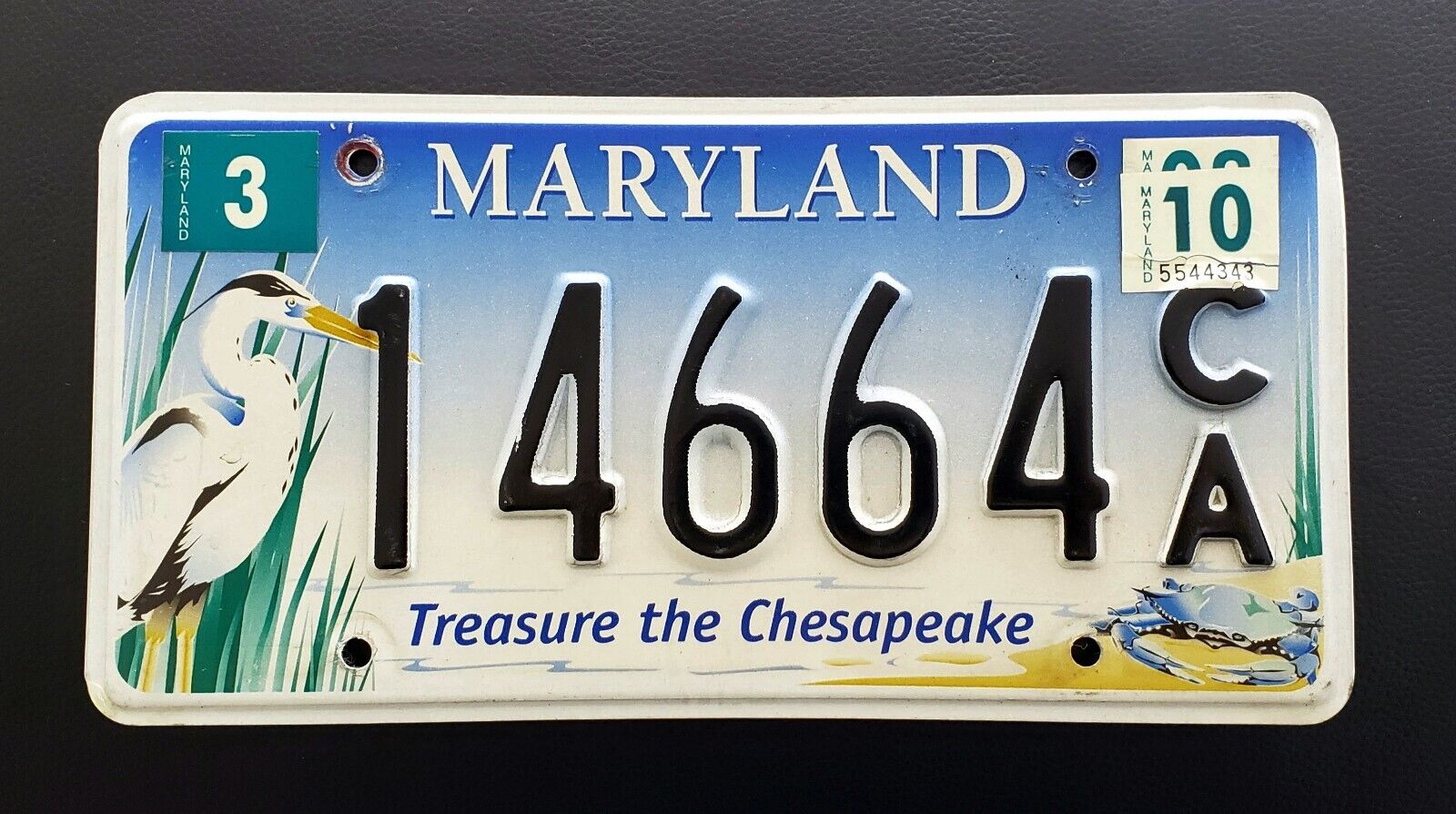 2010 MD Maryland WILDLIFE HERON BIRD CRAB TREASURE the CHESAPEAKE License Plate