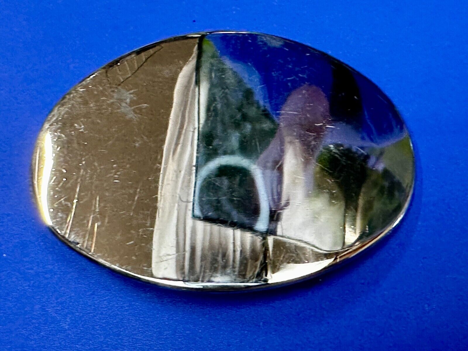 Highly Reflective Silver Tone Mirrored Oval Vintage Western Belt Buckle