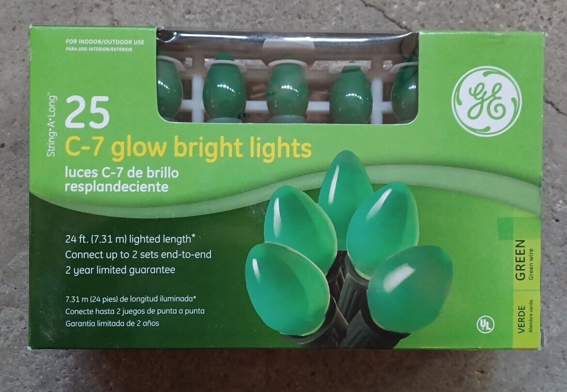 2007 GE Glow Bright 25 Outdoor Christmas Lights C7 Green Color Bulbs 24 ft
