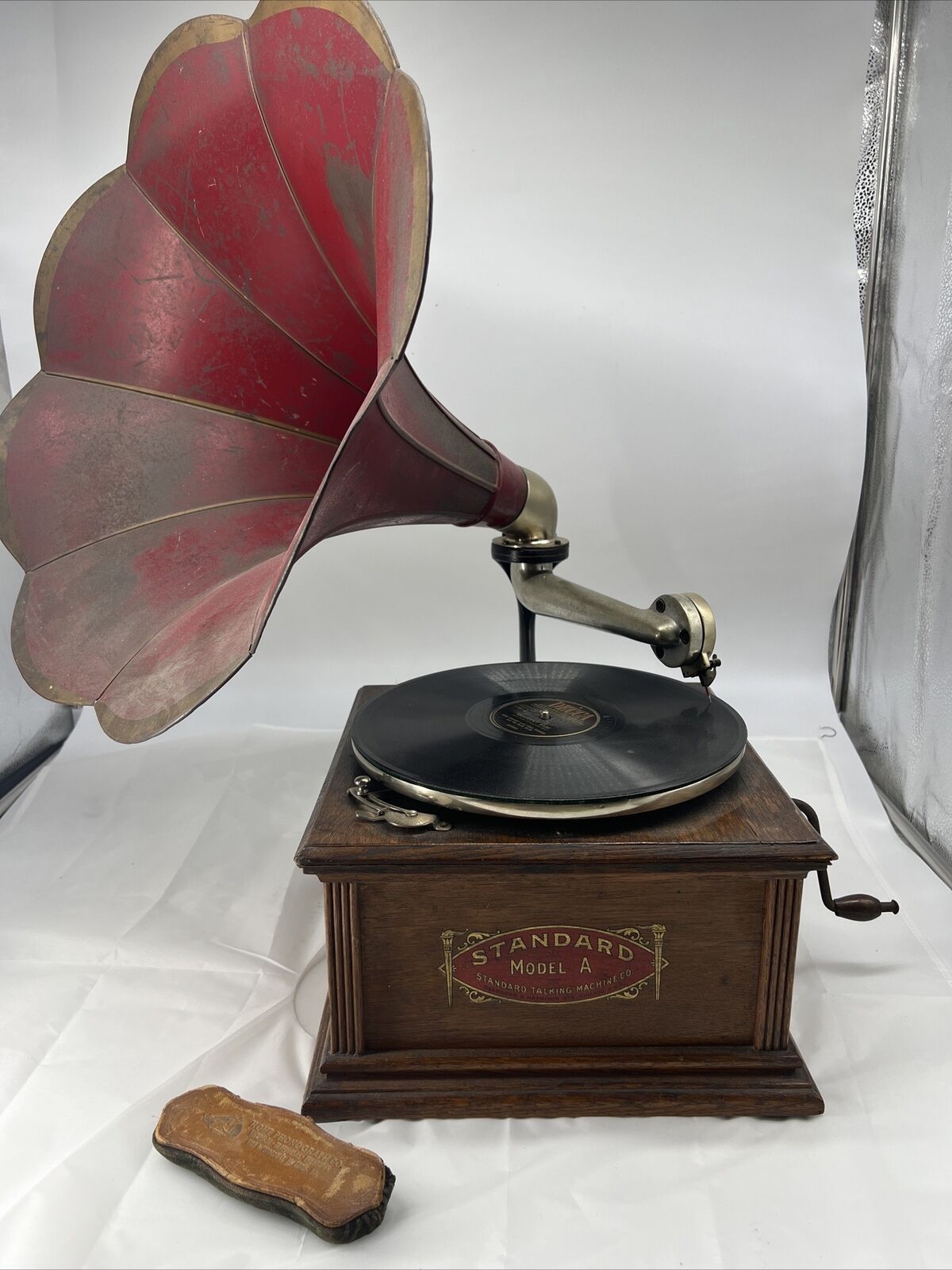 Standard Model A Standard Talking Machine Co. Gramophone Horn - Not Functional