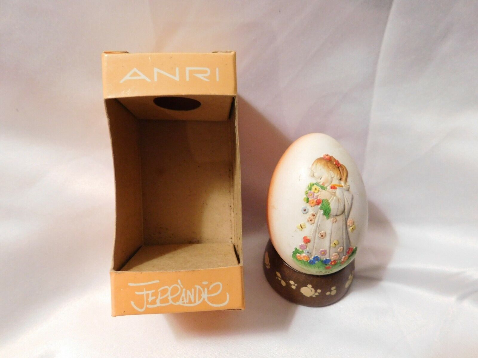 Anri Annual Egg Third in Series Ferrandiz VTG