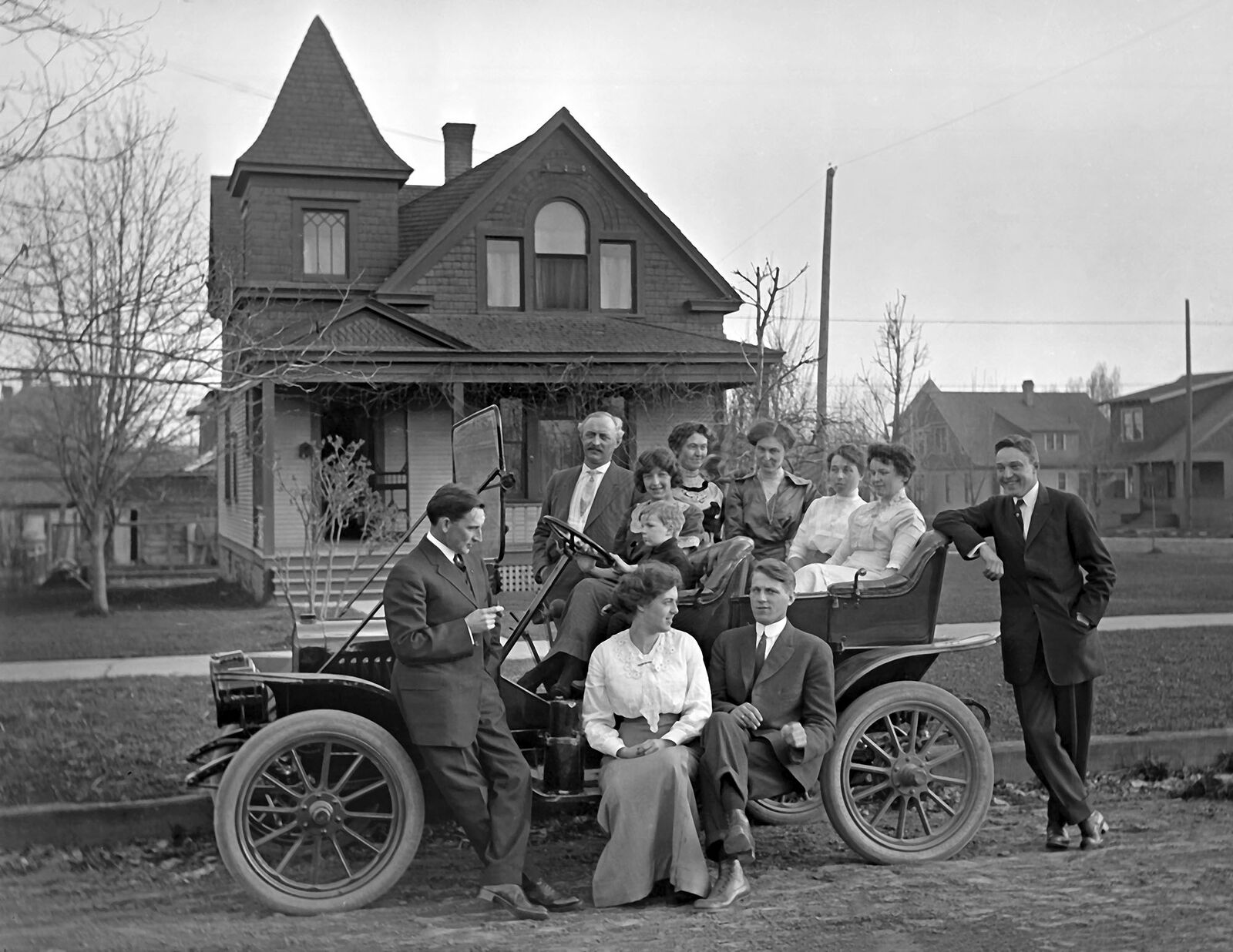 1913 Family Posing With Car, Spokane, WA Vintage Old Photo 8.5