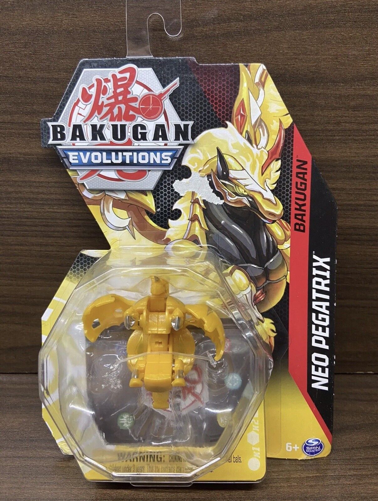 Bakugan Evolutions Neo Pegatrix Aurelus/Yellow Pop-Open Figure Spin Master