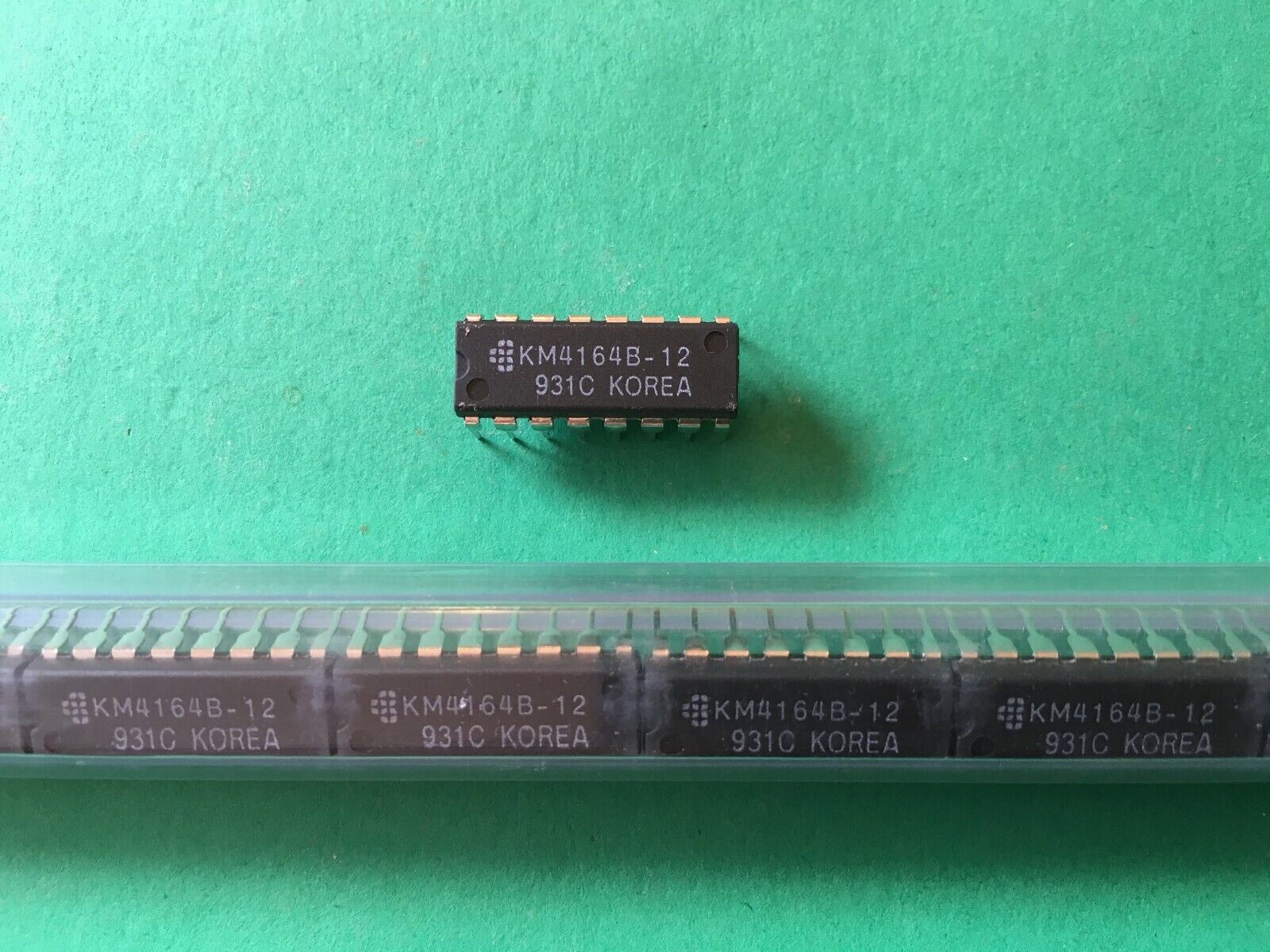 KM4164B-12  64K  DRAM  Samsung  1 lot 25 pcs