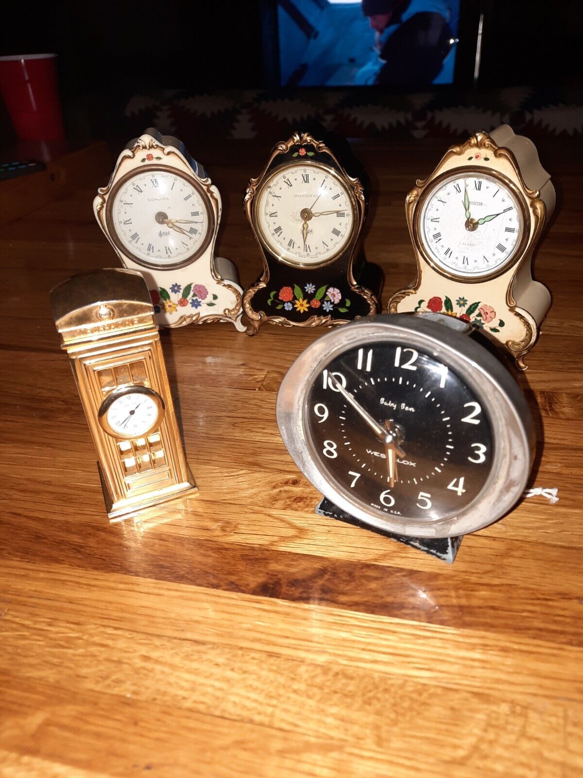Lot of 5 vintage clocks