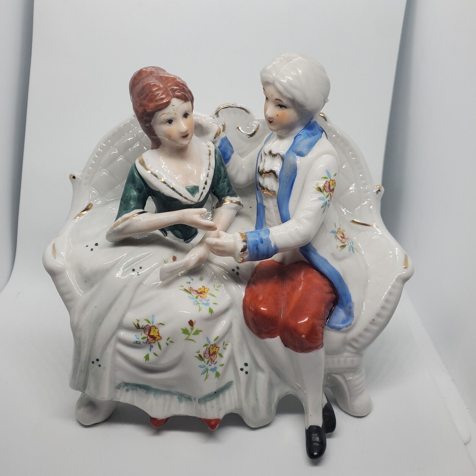 Vintage Porcelain French Provencal  Figurine Romantic Couple Lovers  W/ Couch