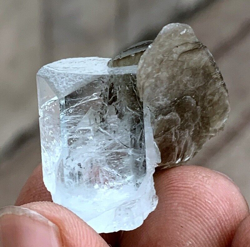 46 Carats Aesthetic Lustrous Gemmy Aqua Crystal Specimen From Nagar Pakistan