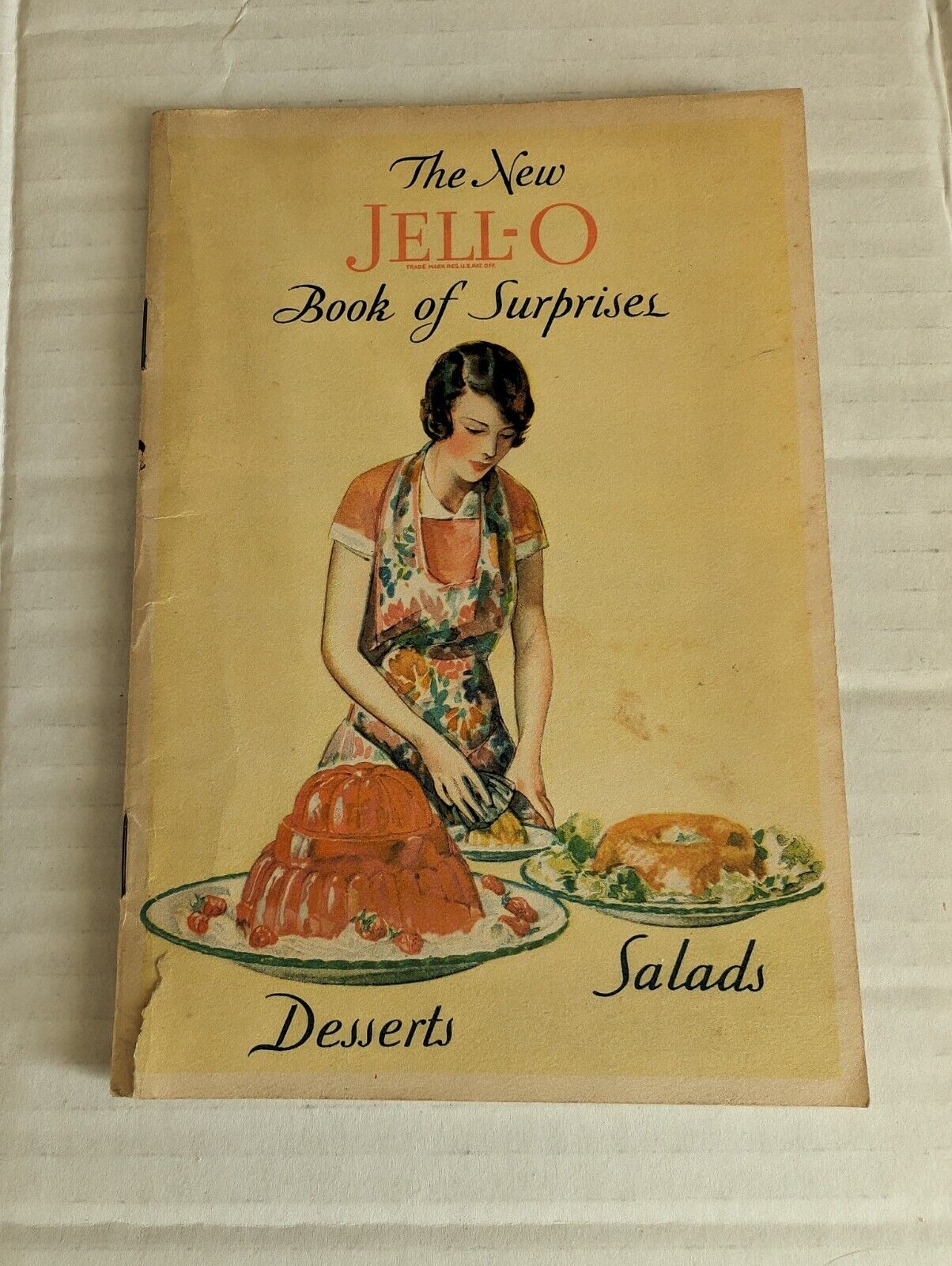 The New Jell-O Book Of Surprises Desserts Salads 1930 Vtg Cookbook Advertising 