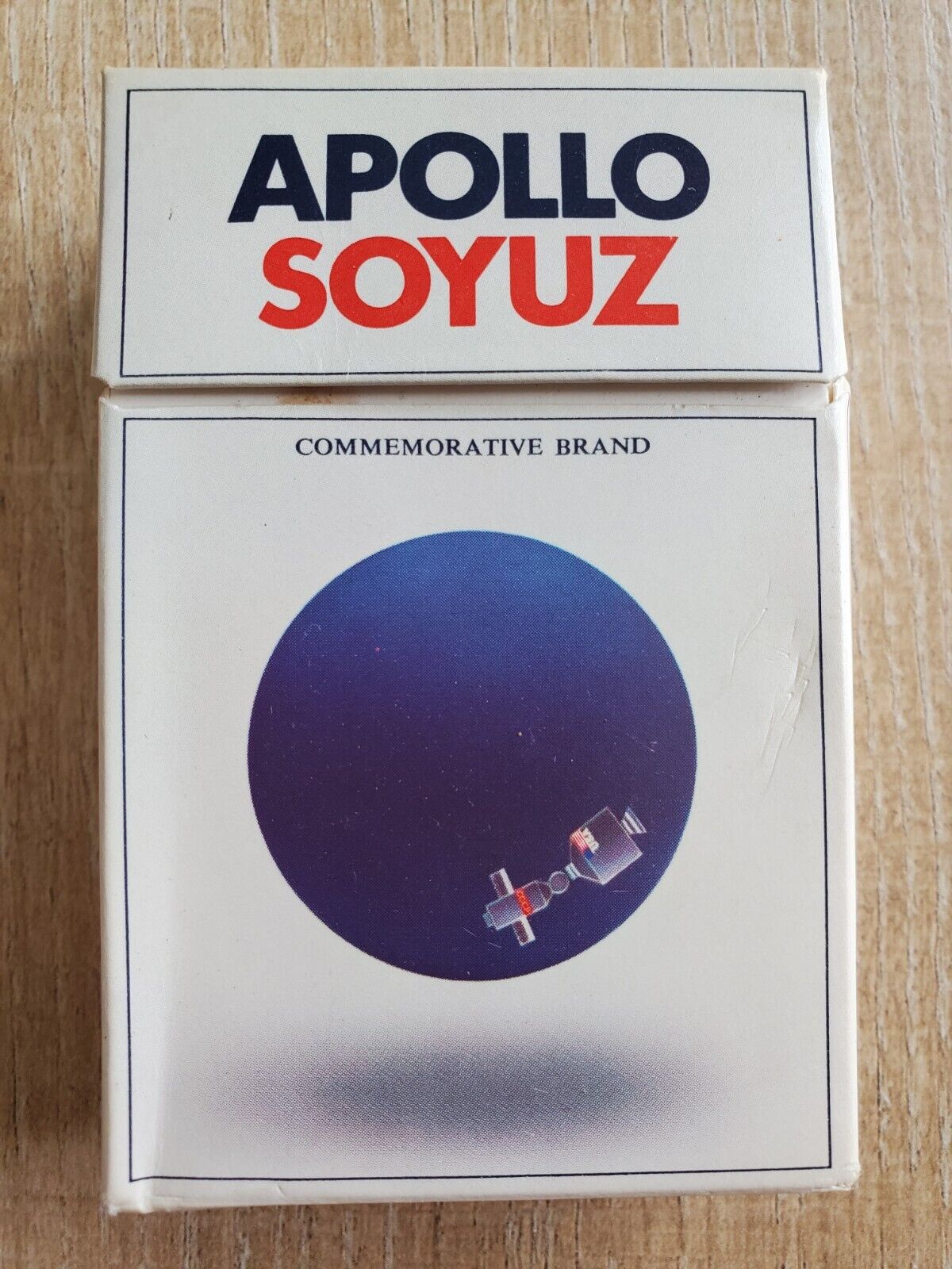APOLLO SOYUZ Vintage 1975 Commemorative Cigarette Full Package/Box USA/USSR NASA