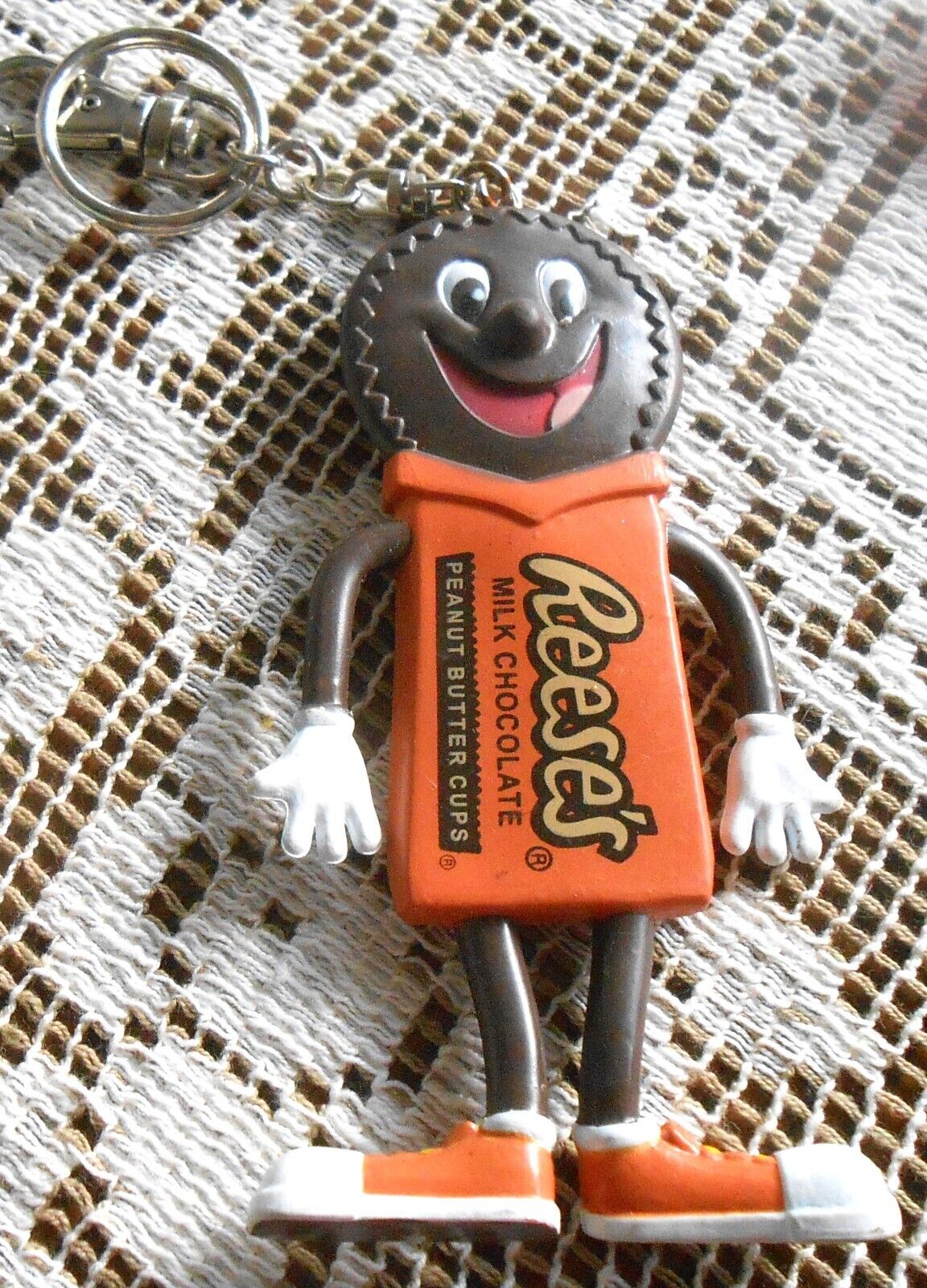 Hershey Amusement Park Reese's Bendy Character Souvenir Keychain HTF Collectors