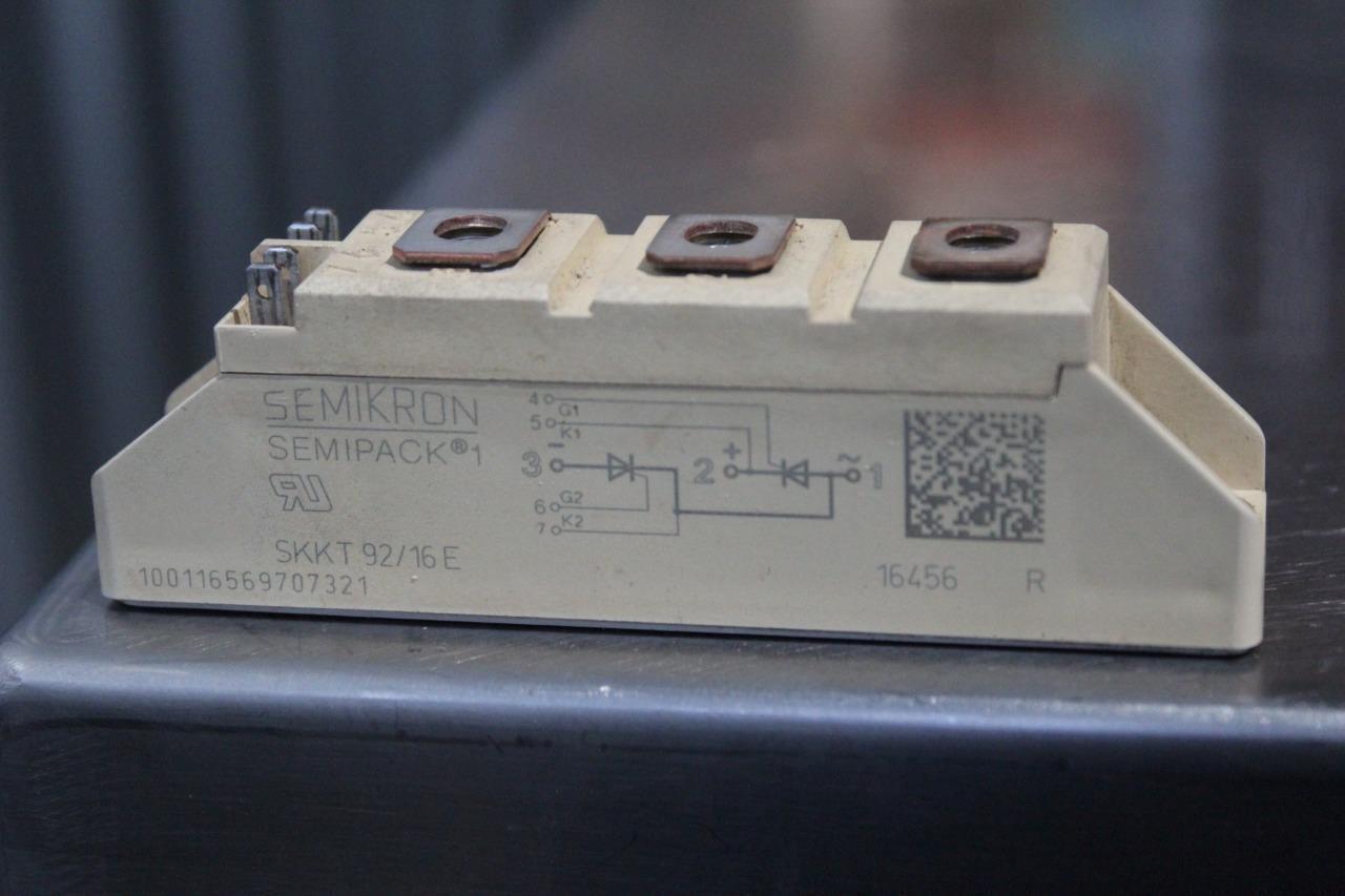 SEMIKRON Semipack 1 Thyristor / Diode Module SKKT 92 / 16E