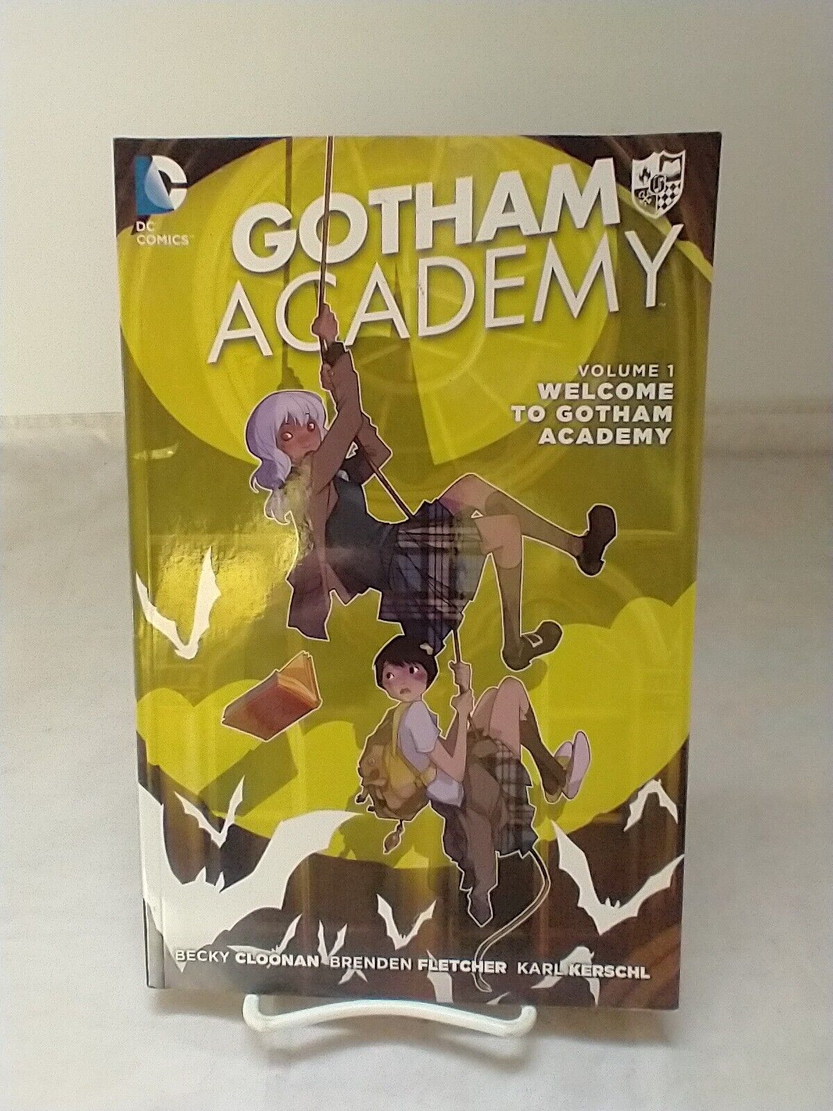 Gotham Academy Volume 1: Welcome to Gotham Academy DC Comics Trade Paperback