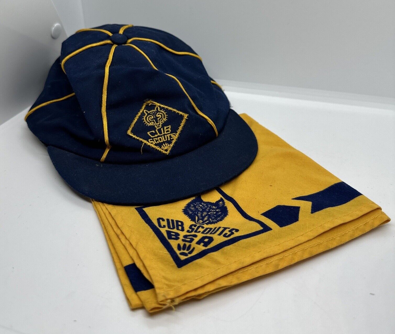Vintage BSA Boy Scouts of America Cub Scouts Blue Wolf Hat and Scarf