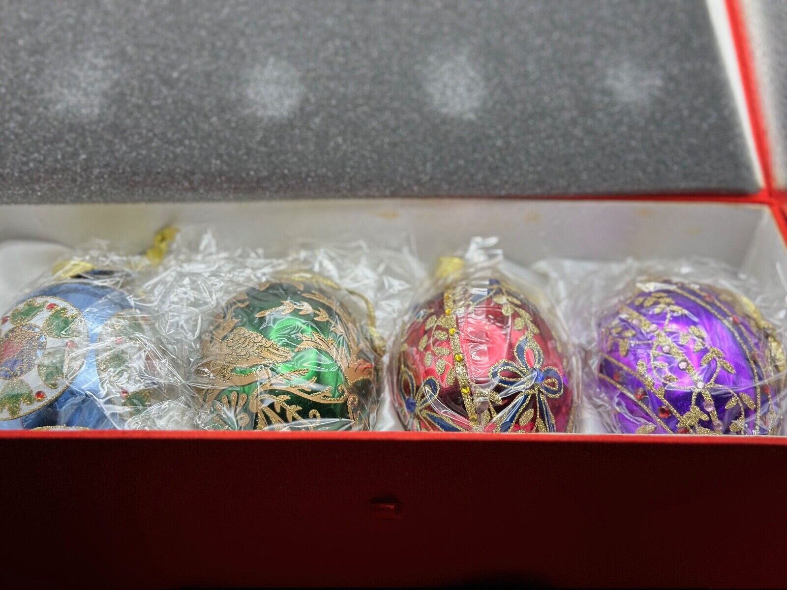VINTAGE BOX SET OF 4 Joan Rivers Egg Shaped Christmas Ornaments Glittered