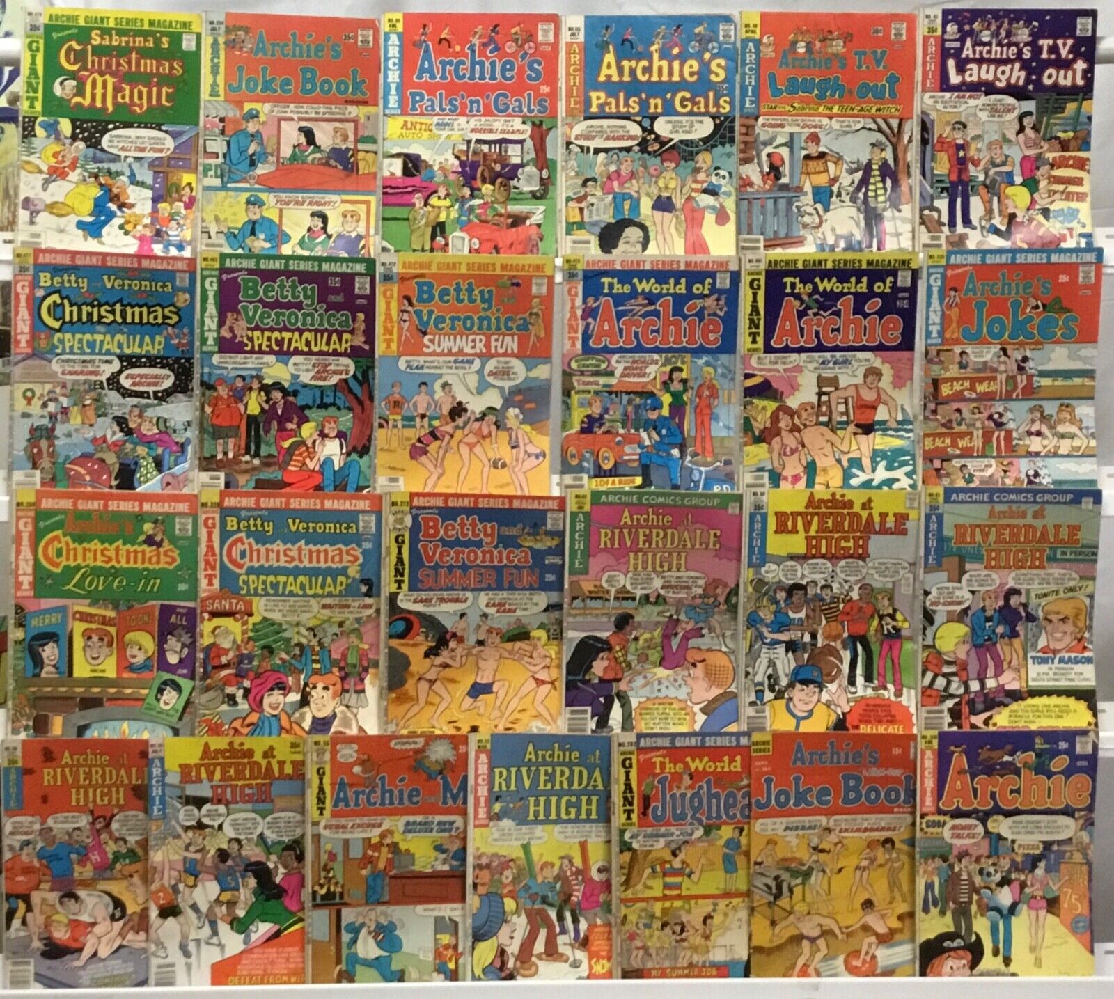 Archie Comics - Vintage Archie - Comic Book Lot of 25 - Pals’N’Gals, Betty, Joke