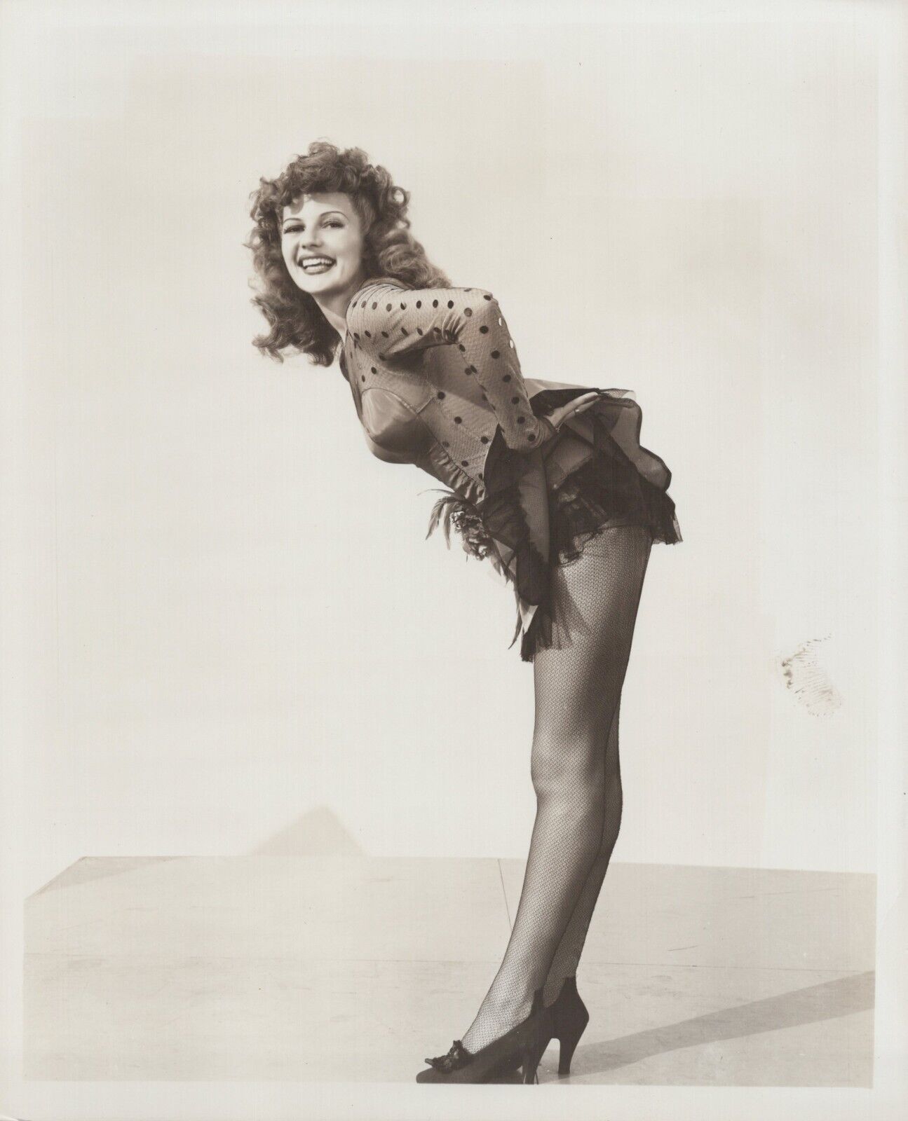 Rita Hayworth (1940s) ❤ Rare Sexy Leggy Cheesecake - Exotic Photo K 396