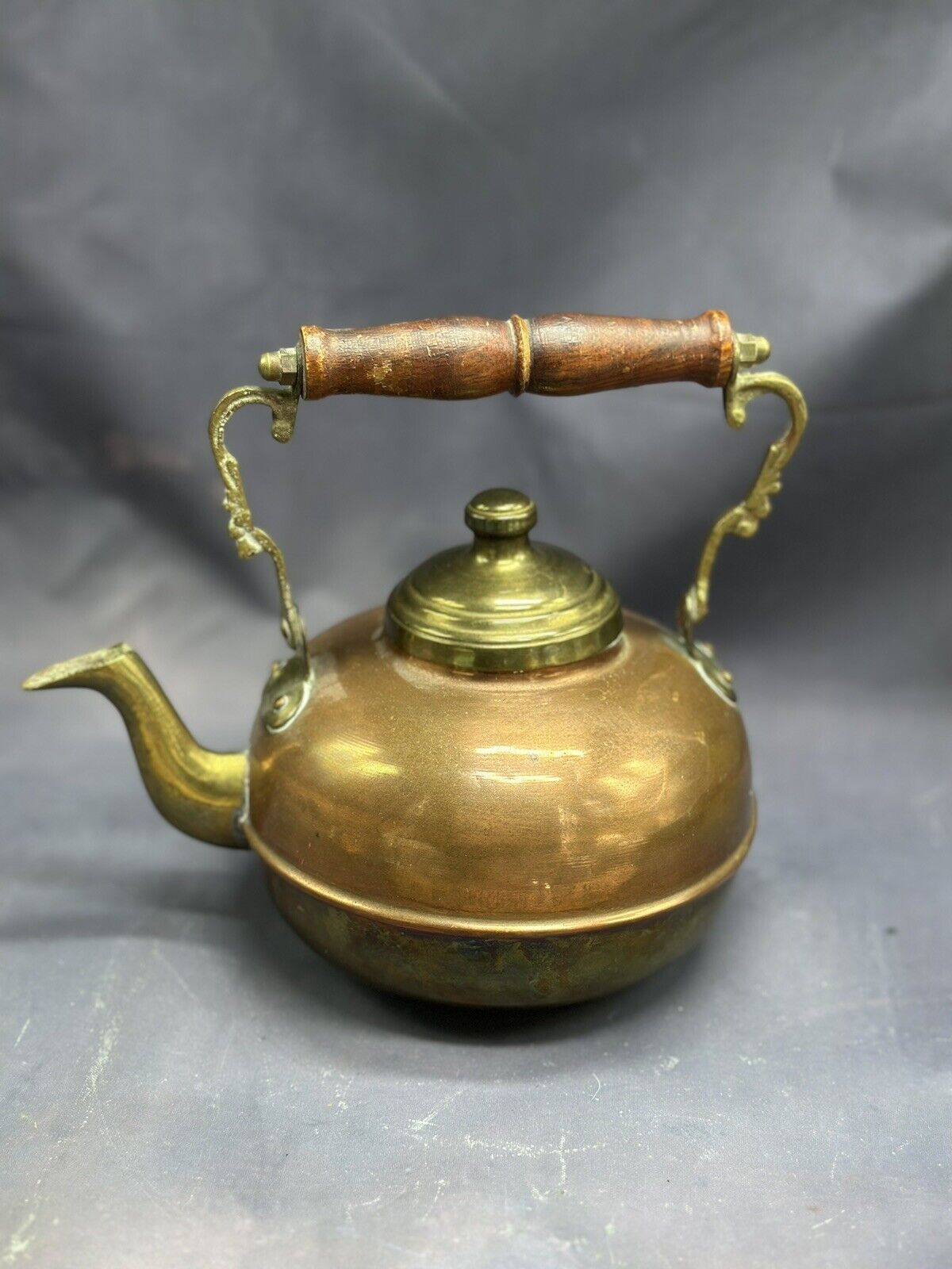 Vintage Lidded Copper & Brass Gooseneck Tea Kettle Pot Wood Top Handle - Patina