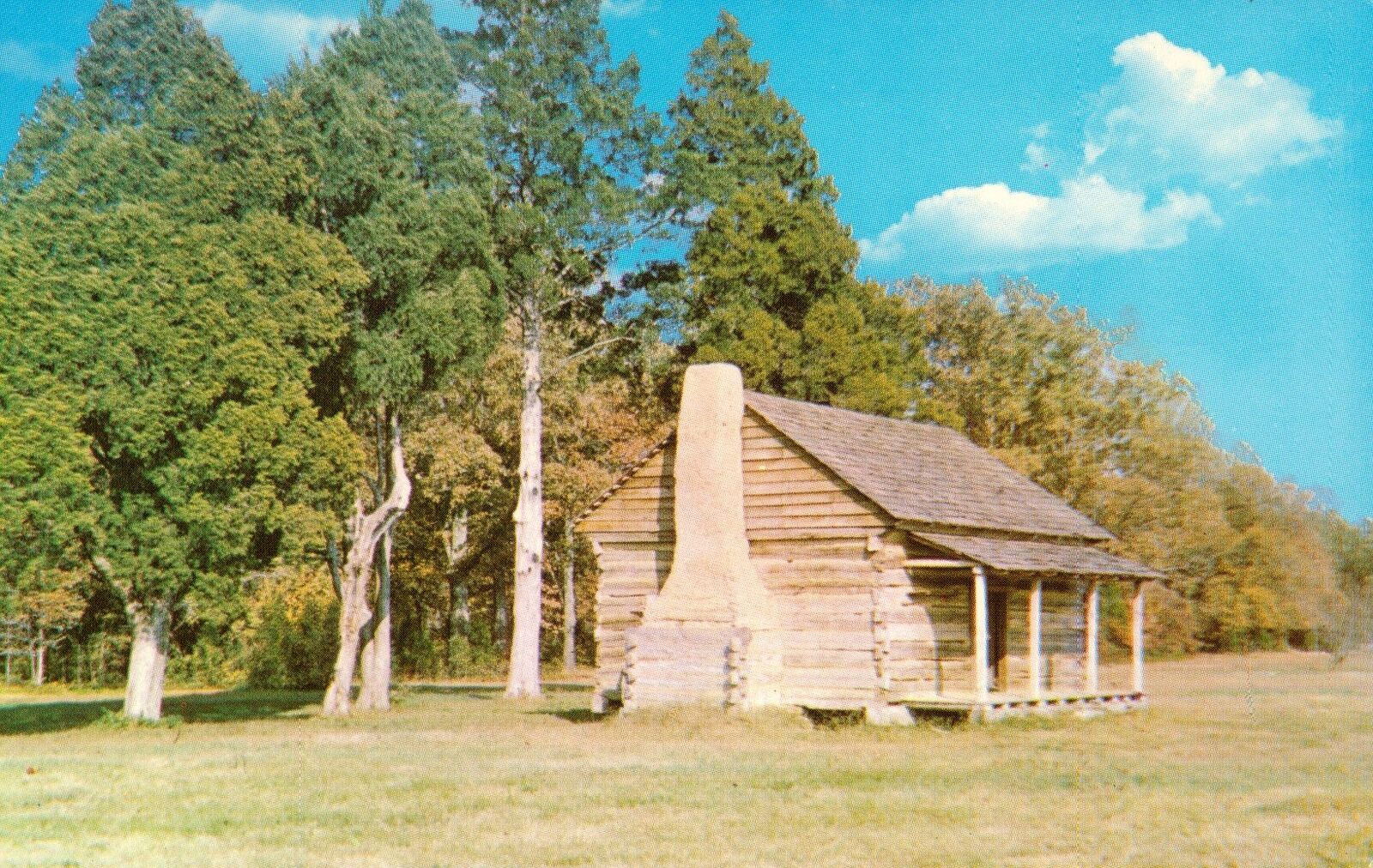Vintage Chrome Postcard War Log Cabin Shiloh National Military Park TN