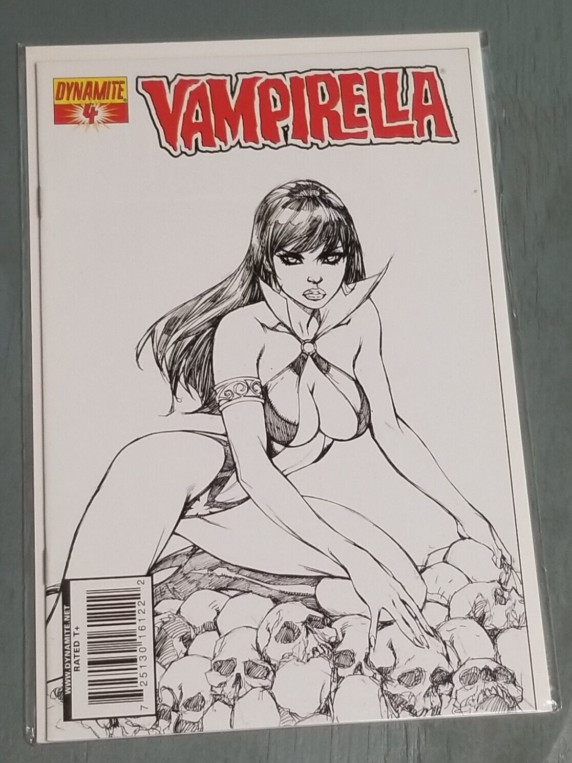 Vampirella  #4F (Dynamite Comic 2010) Sketch cover  