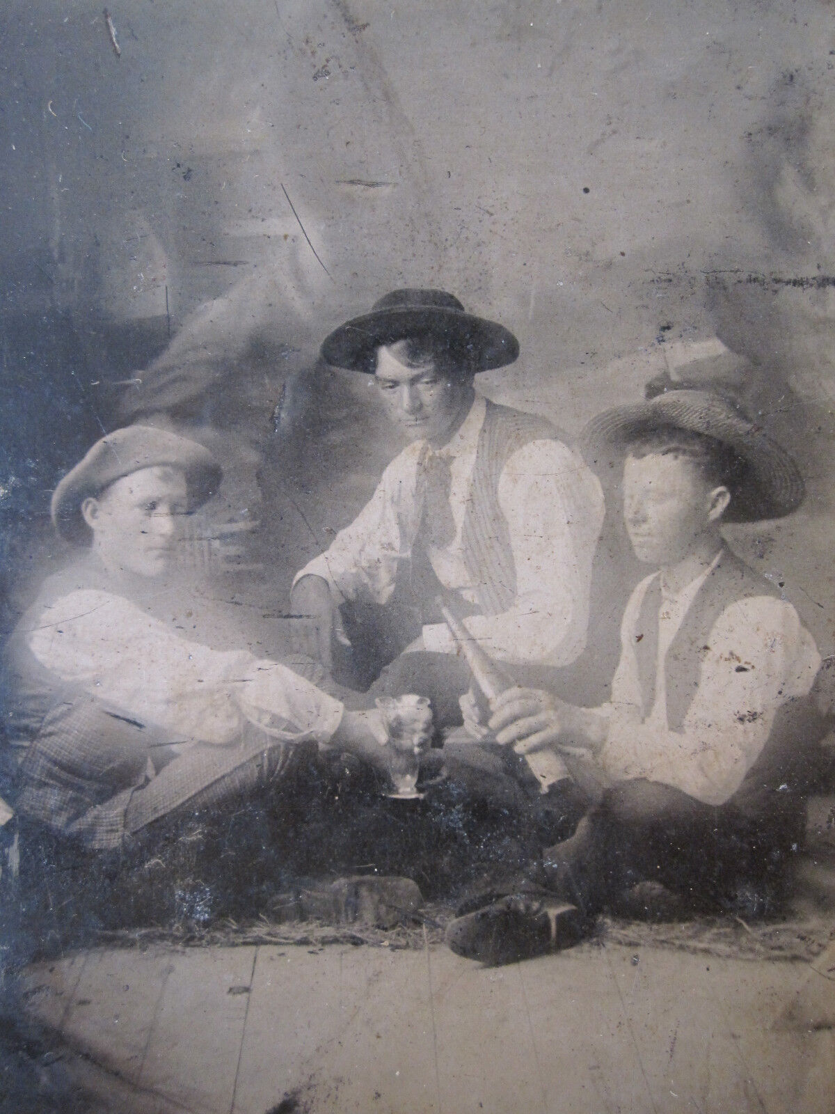 ANTIQUE AMERICAN ARTISTIC YOUNG MEN DRINKING WINE OR BEER ETHEREAL TINTYPE PHOTO