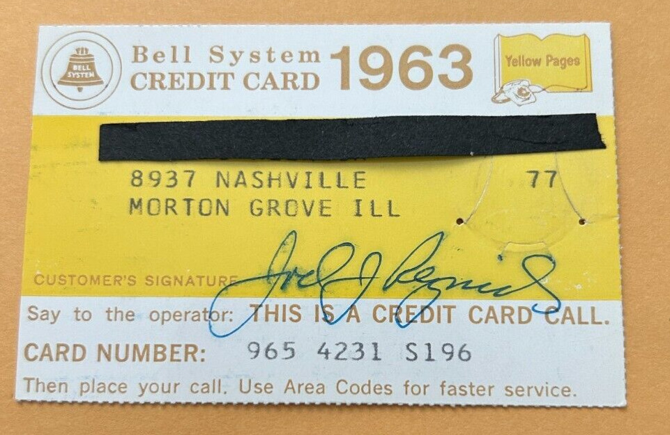 VINTAGE 1963 BELL SYSTEM TELEPHONE CALLING CREDIT CARD WITH YELLOW PAGES LOGO