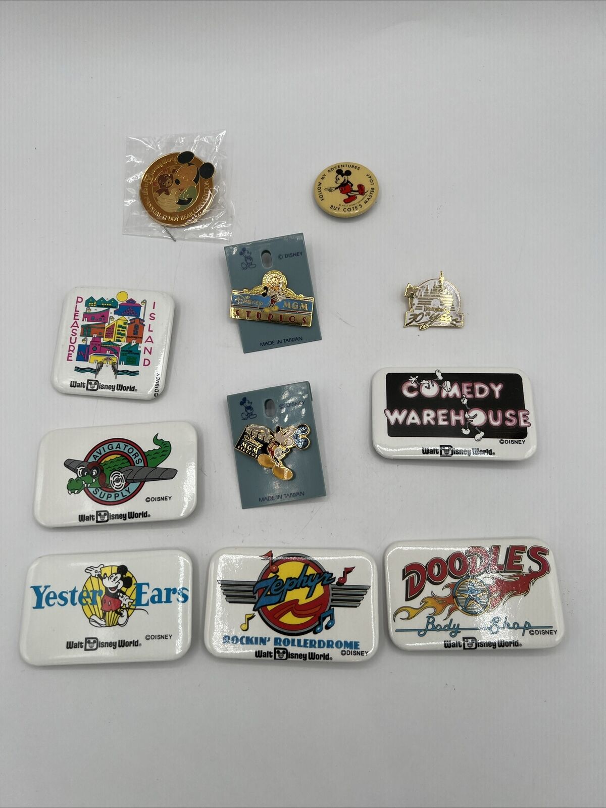 Lot Of Vintage Disney Buttons Pins Epcot & More