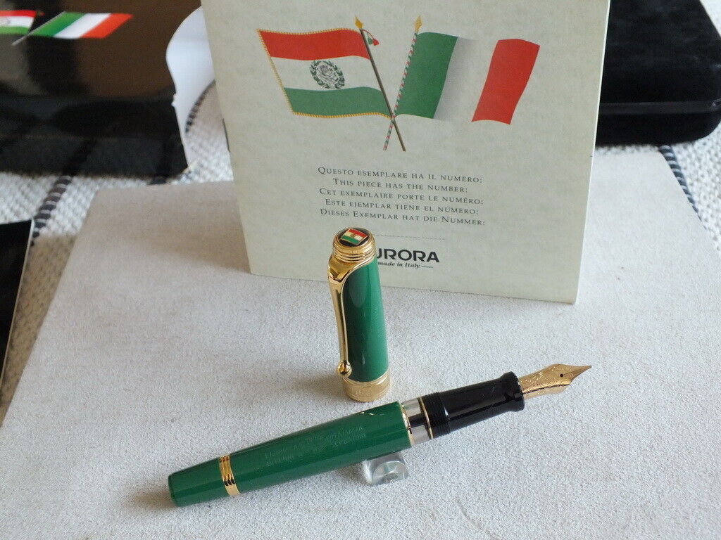 Aurora 1997 Ltd Edition 200th Anniversary Italy Flag Green 18K Fountain Pen 
