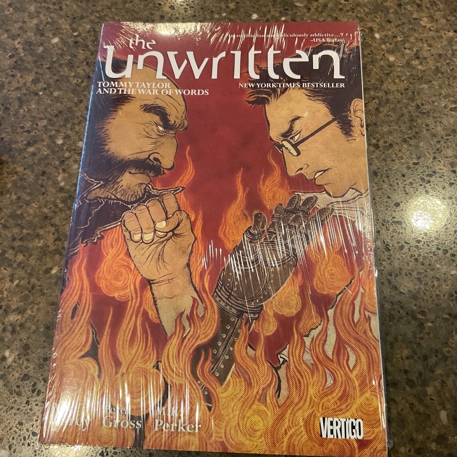 The Unwritten Vol. 6: Tommy Taylor and the War of Words Carey, Mike and Gross,