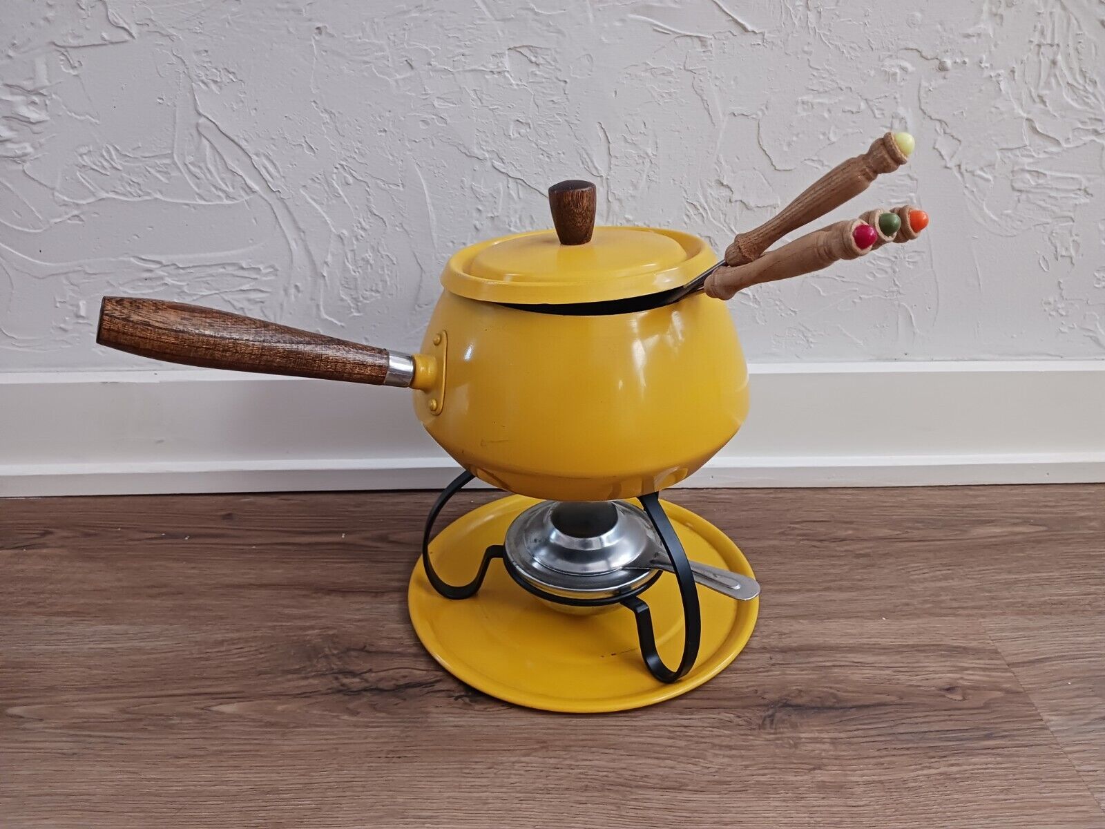 Vintage MCM Yellow Fondue Melting Cooking Pot Green With 4 Colorful Forks