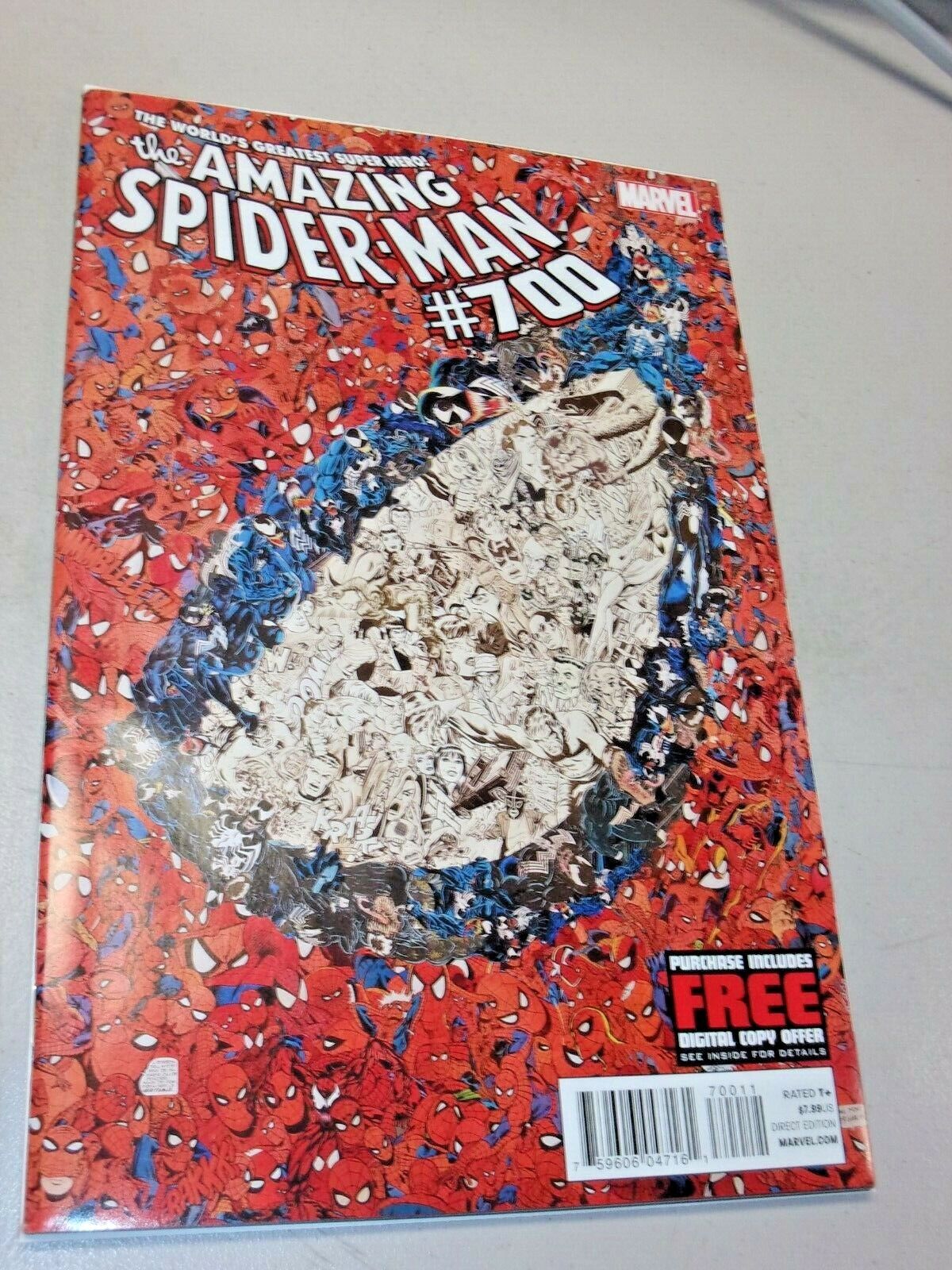 Amazing Spider-man #700 Death of Peter Parker 1st Print High Grade
