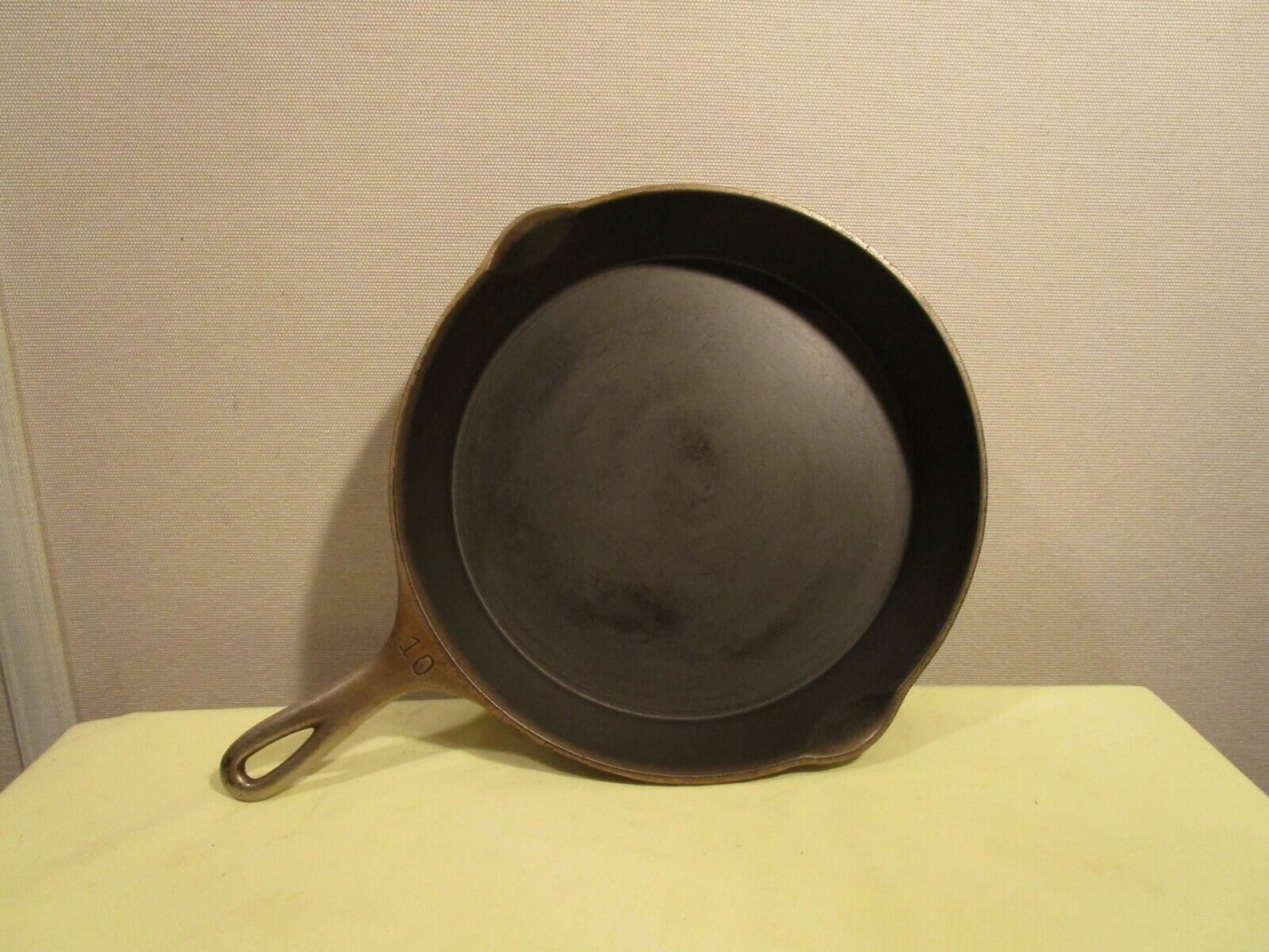 Vintage Wagner Ware #1060A Sidney -O- Cast Iron #10 Skillet W/Heat Ring