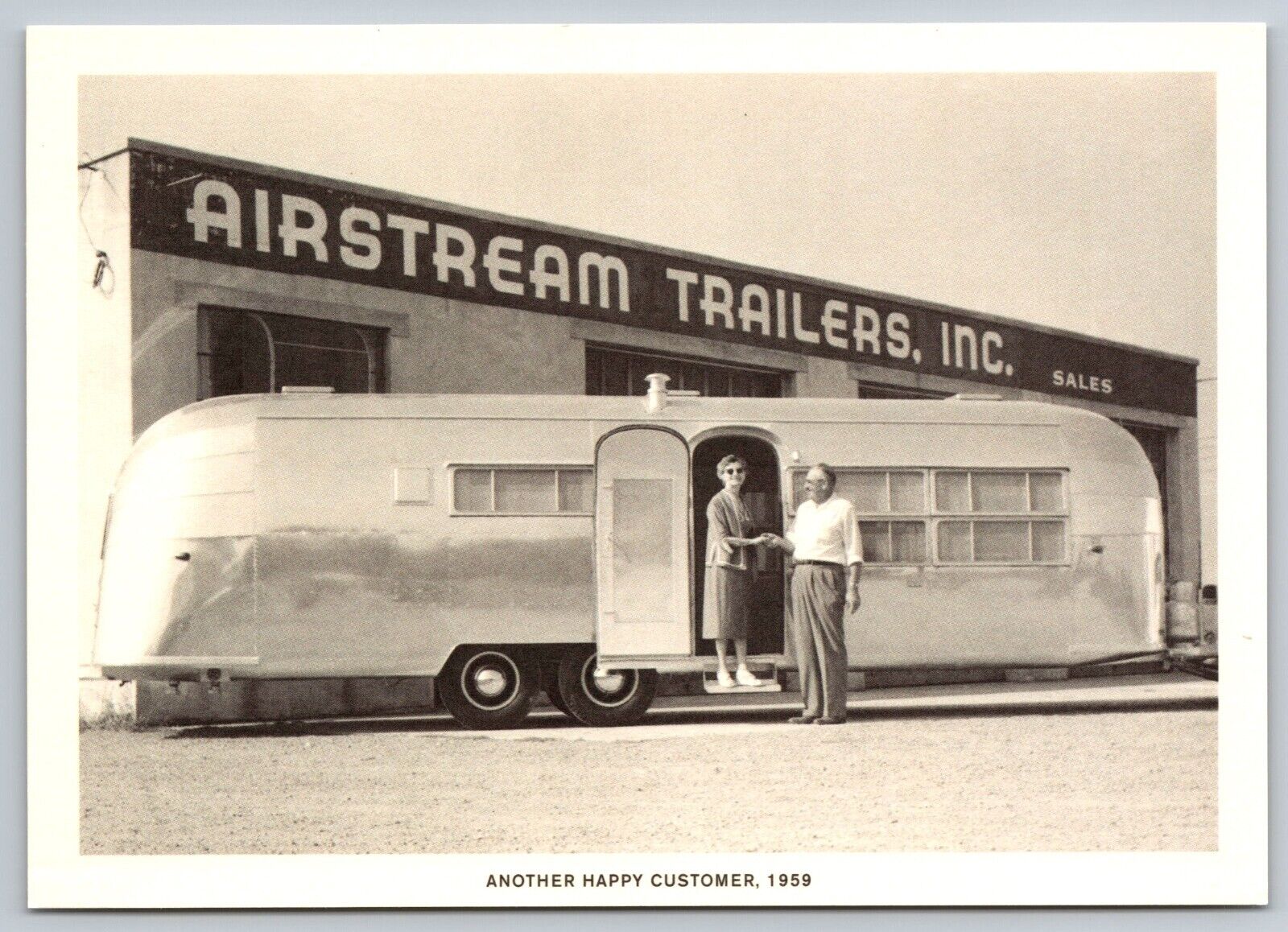 Postcard Airstream Another Happy Customer 1959 Advertising 6X4 A14