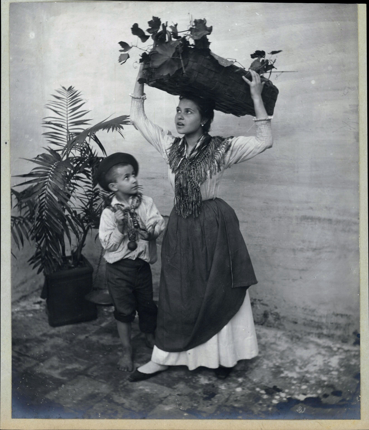 Italy, Boy & Young Woman Carrying Vines, ca.1900, Vintage Print