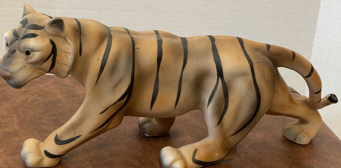 Brinn’s Porcelain Tiger Figurine 