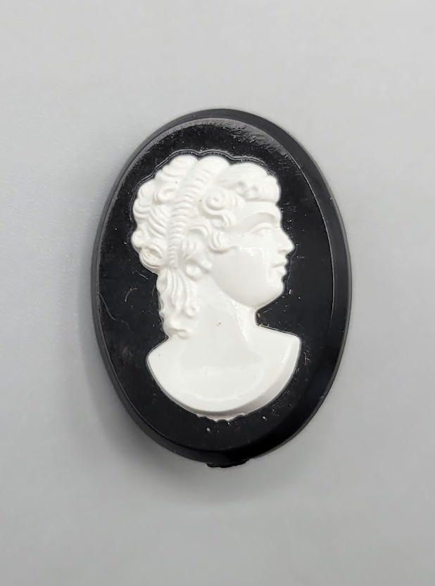 Vintage Cameo Pin Brooch Woman Face Black White Plastic Bakelite Oval
