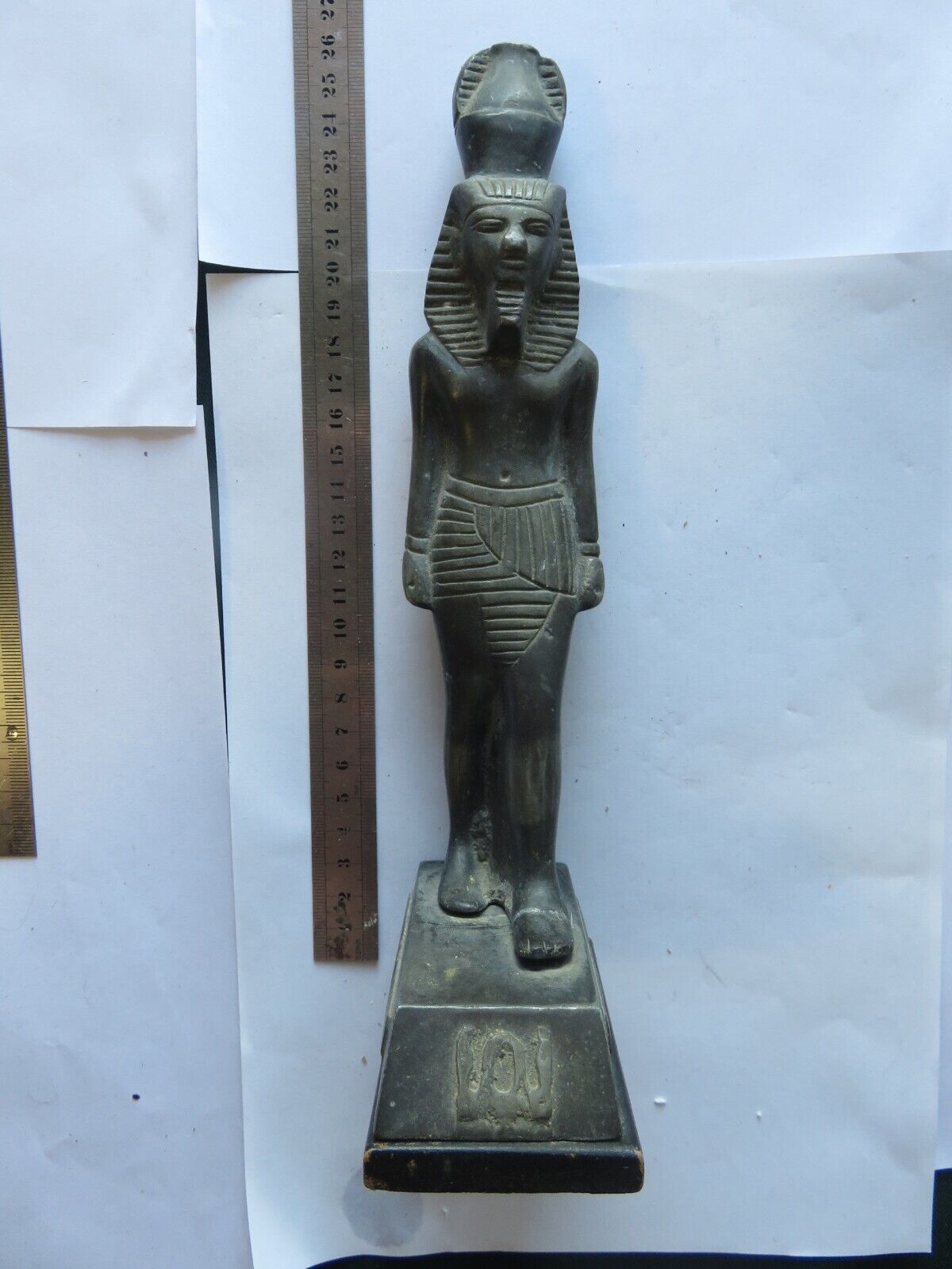 vintage Africa Egypt statuette / figure Pharaoh 1967, non-ferrous metal, heavy