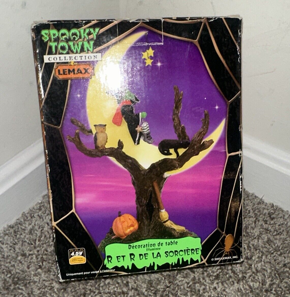 Lemax Spooky Town Witch’s R & R 74591 Lighted Table Decor 2007 Halloween Village