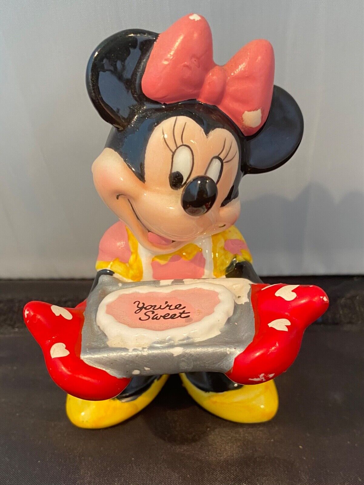 Disney Minnie Mouse Holding Tray You’re Sweet Enesco