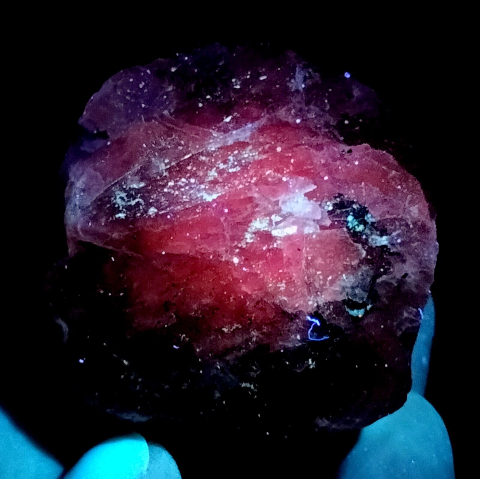104 Gram Beautiful Rare Natural  Fluorescent Scapolite Specimen~Afghanistan