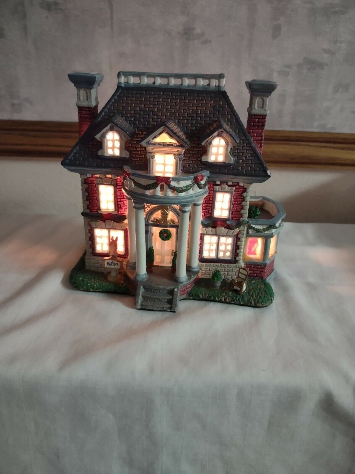 Carole Towne 2006 Collection Martin Christmas Lighted House Lemax