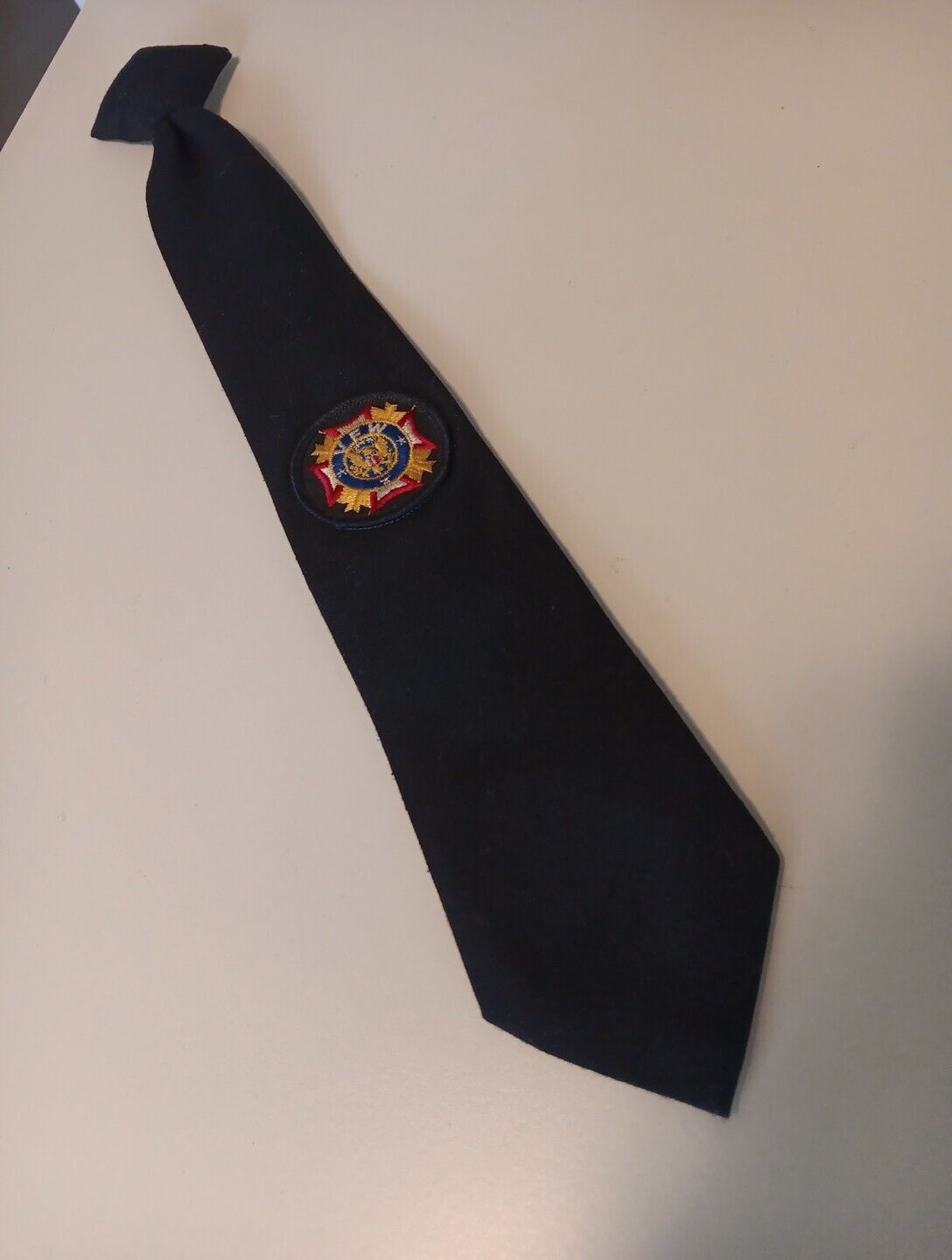 Vintage VFW Veterans of Foreign Wars Emblem Men\'s Black Dress Tie Clip On